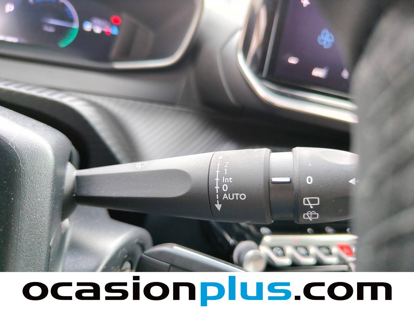 Peugeot 2008 Peugeot 2008 Allure Hybrid eDCS6 (145 CV) km 0