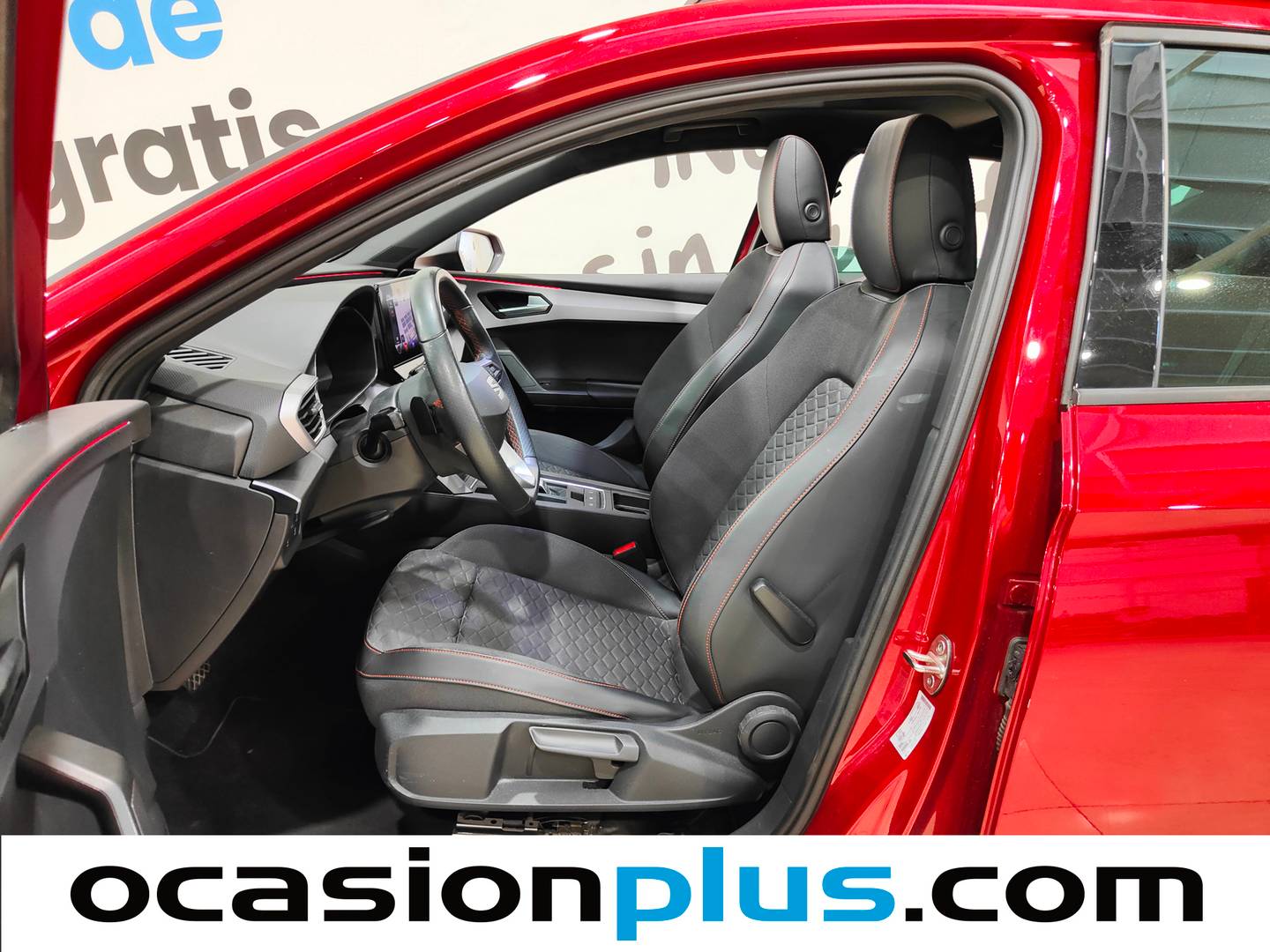 Foto asientos delanteros Seat León Seat León 1.0 eTSI S&S FR XL DSG (110 CV)