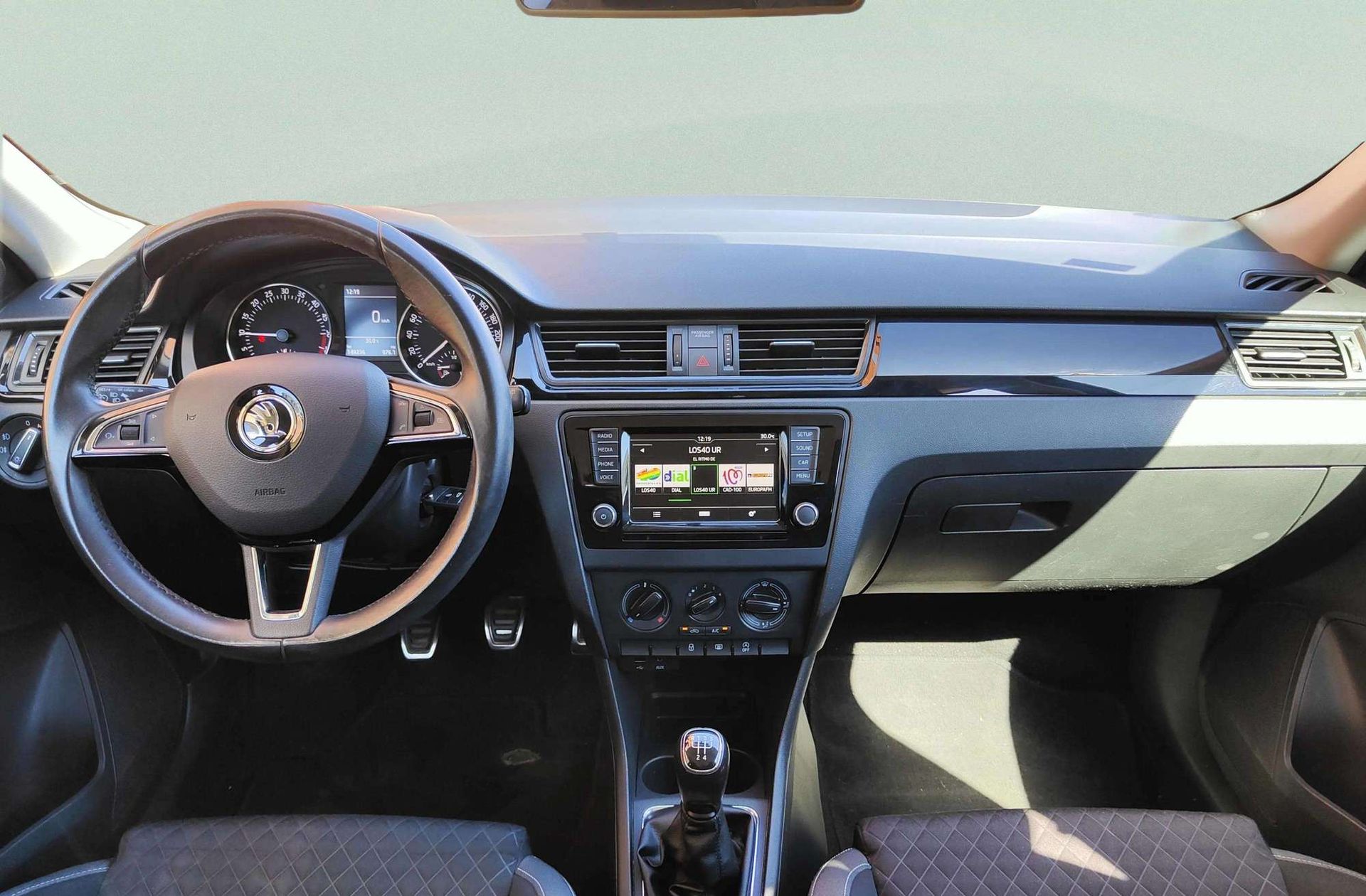 Škoda Spaceback 1.4 TDI CR Like - foto 5