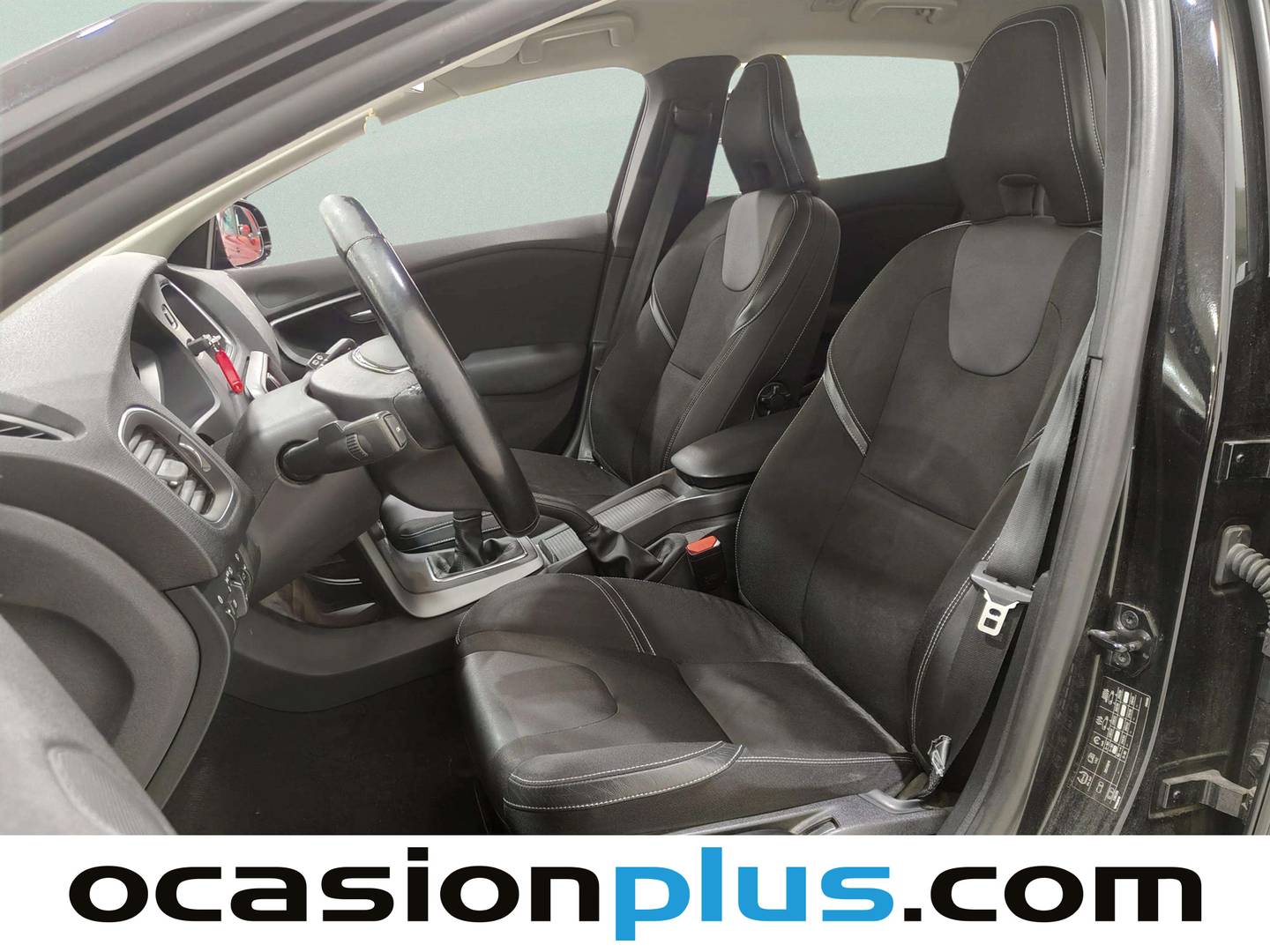 Foto asientos delanteros Volvo V40 Volvo V40 2.0 D3 Momentum (150 CV)