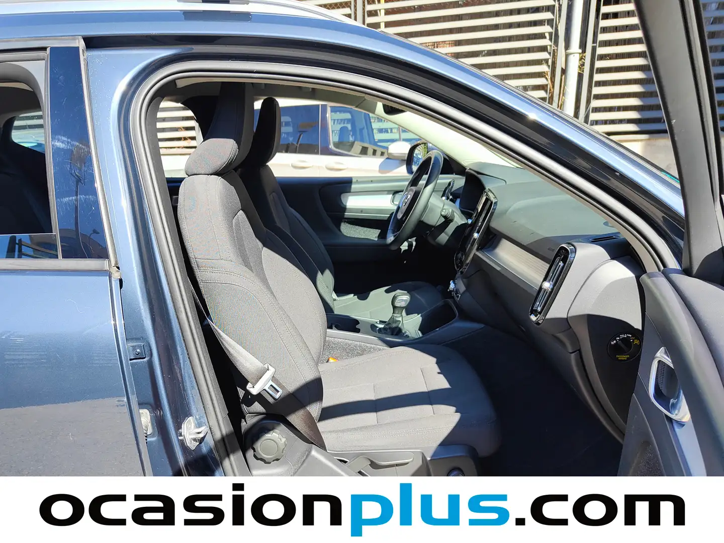 Foto Volvo XC40 Volvo XC40 T3 Momentum Pro (163 CV)