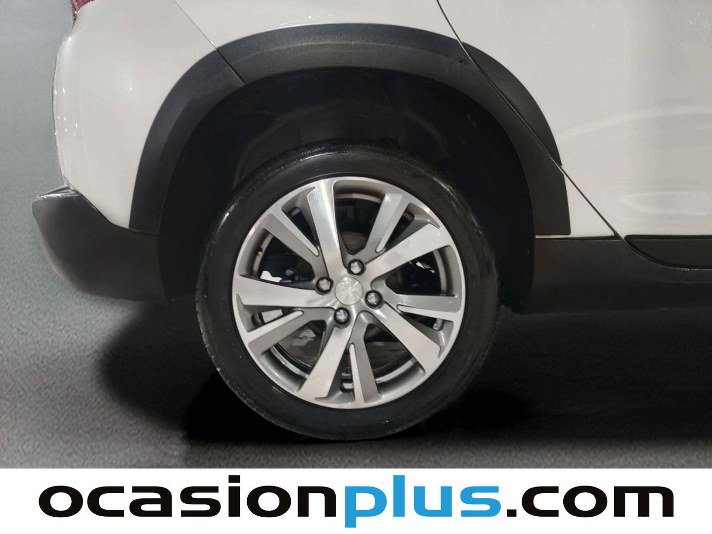 Foto Peugeot 2008 Peugeot 2008 BlueHDi 120 S&S Allure 88 kW (120 CV)