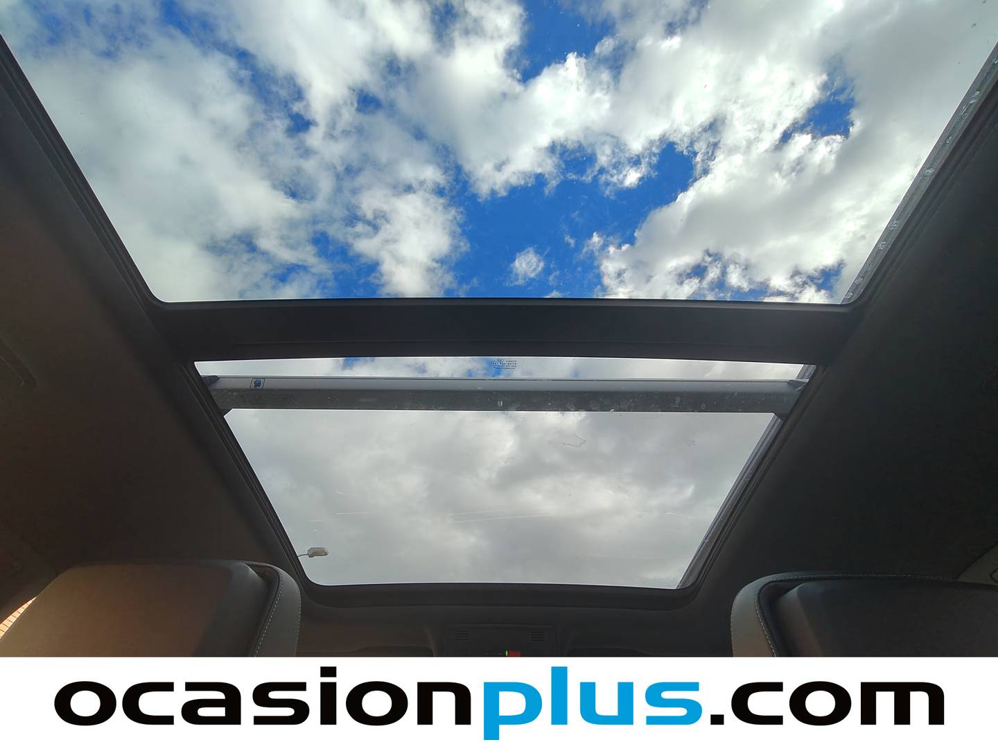 Foto Volkswagen Tiguan Volkswagen Tiguan 2.0 TDI 4Motion (190 CV) DSG Pack R-Line