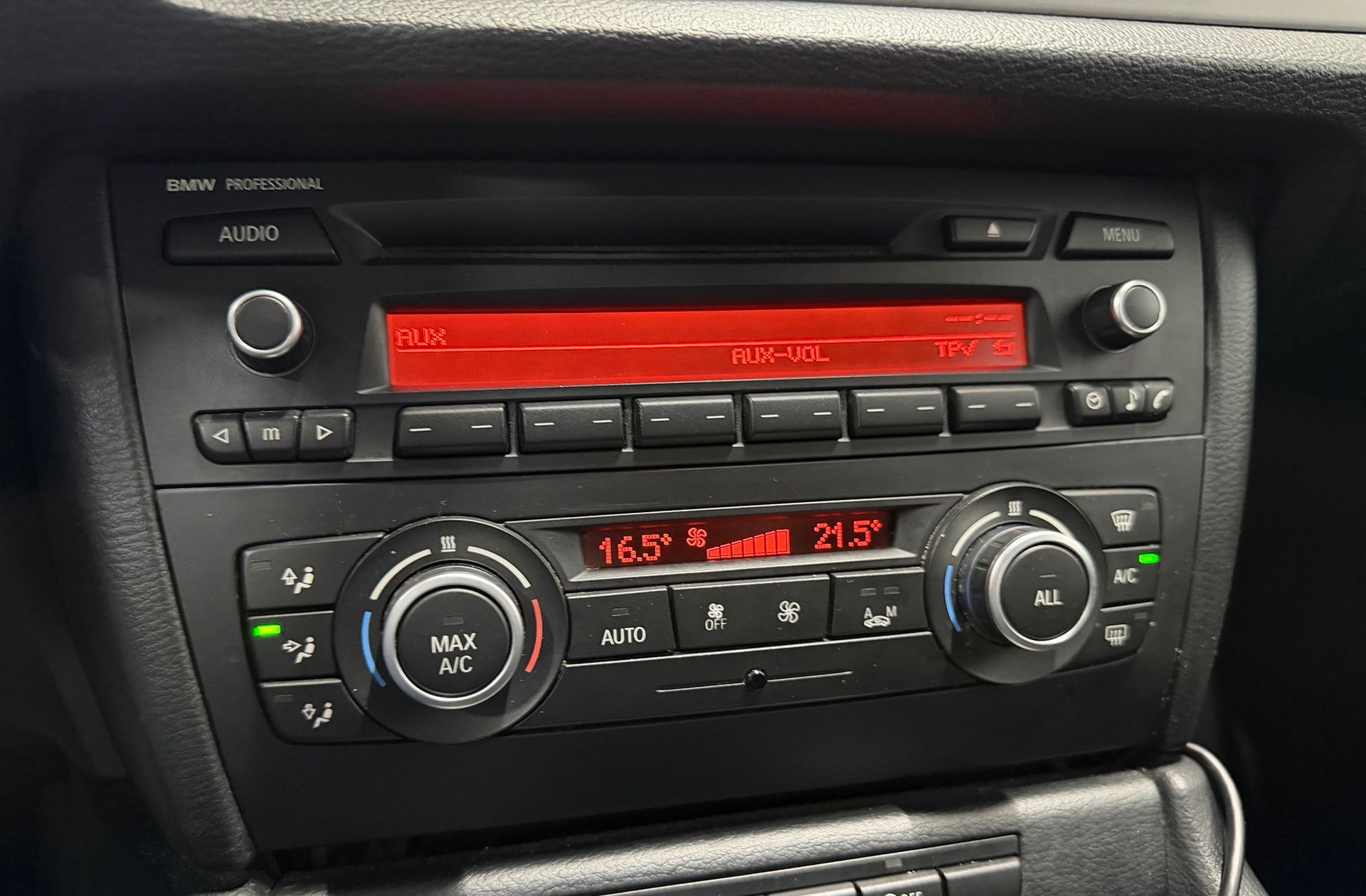BMW X1 sDrive16d - foto 25
