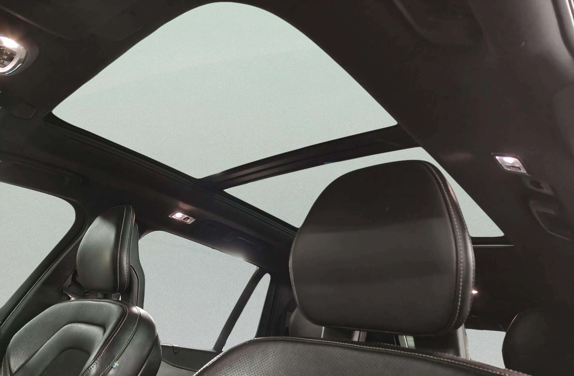 Volvo XC90 D5 R-Design AWD 7 plazas - foto 8
