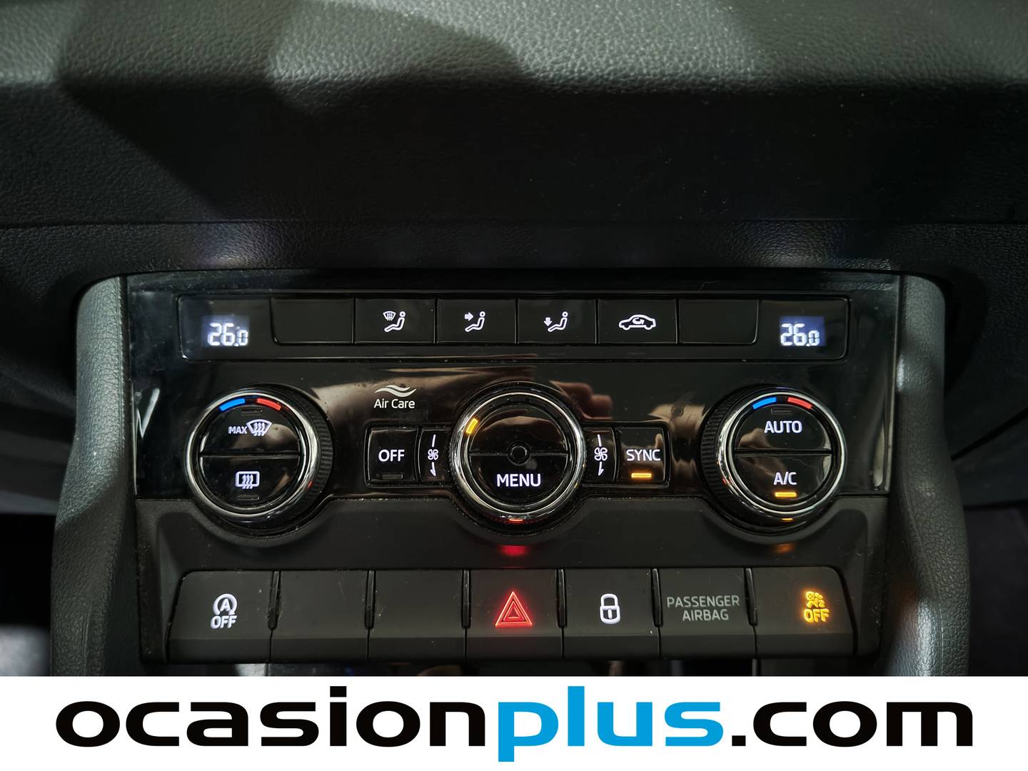 Foto Skoda Karoq Skoda Karoq 1.0 TSI Ambition DSG (115 CV)