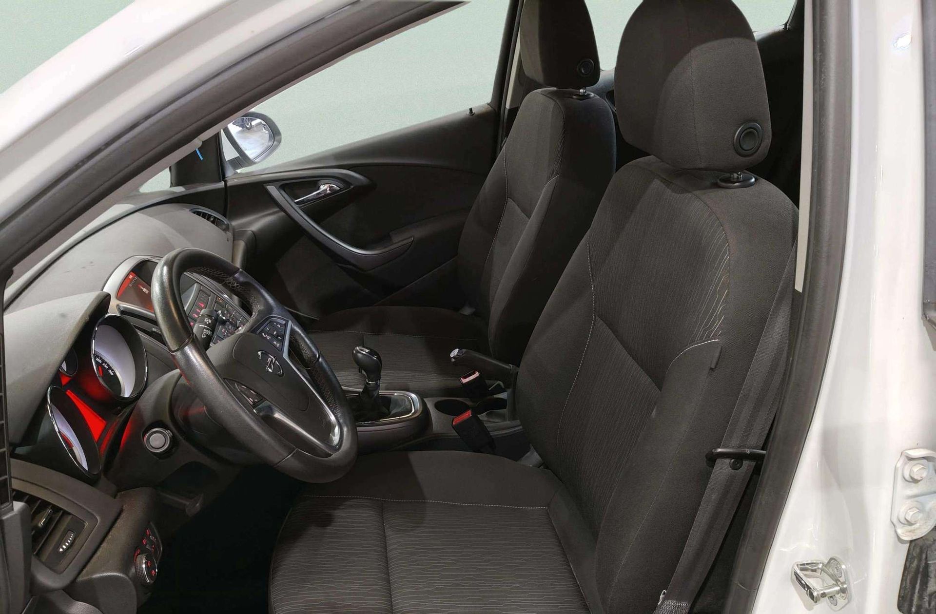 Opel Astra 1.4 Turbo GLP Elegance - foto 9