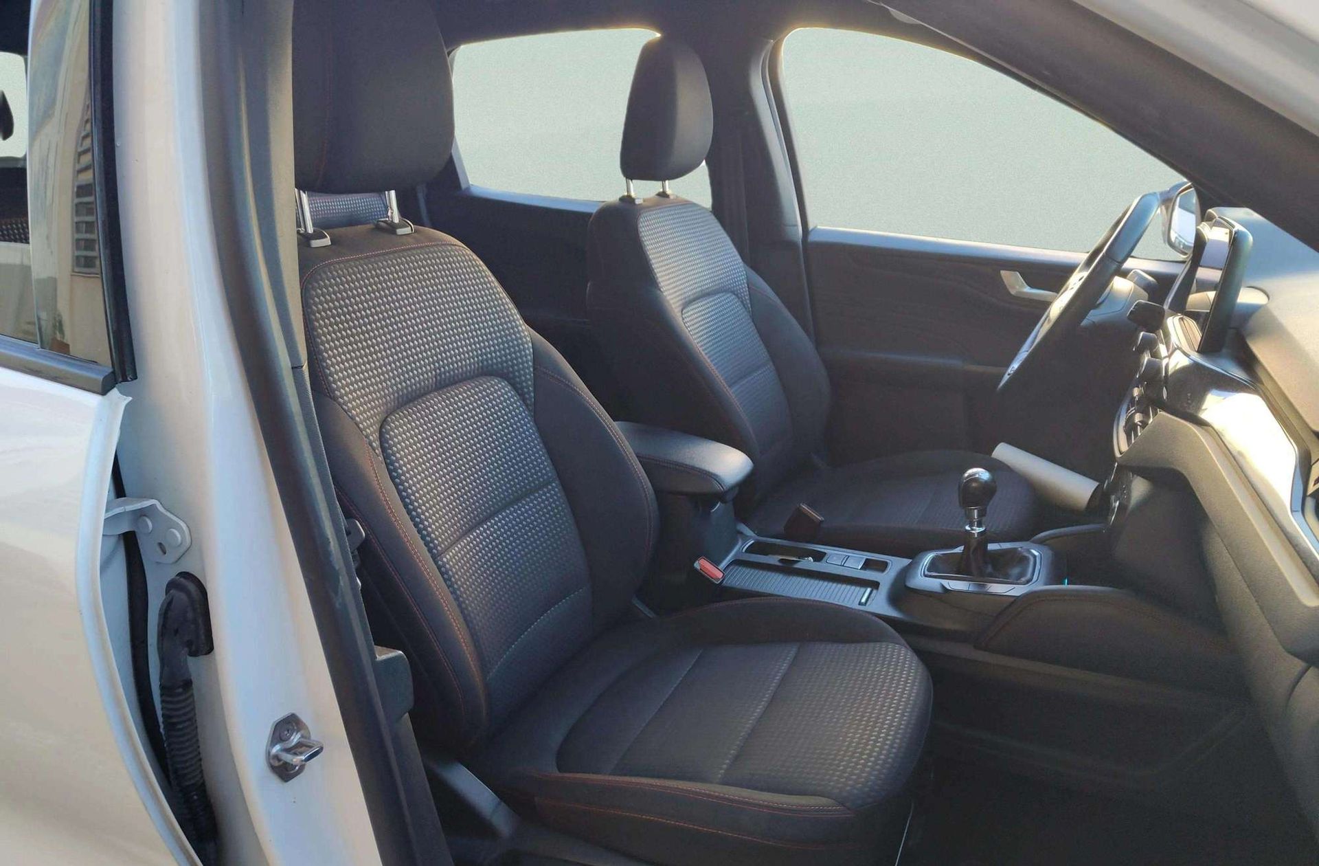 Ford Kuga 1.5 EcoBlue ST-Line - foto 20