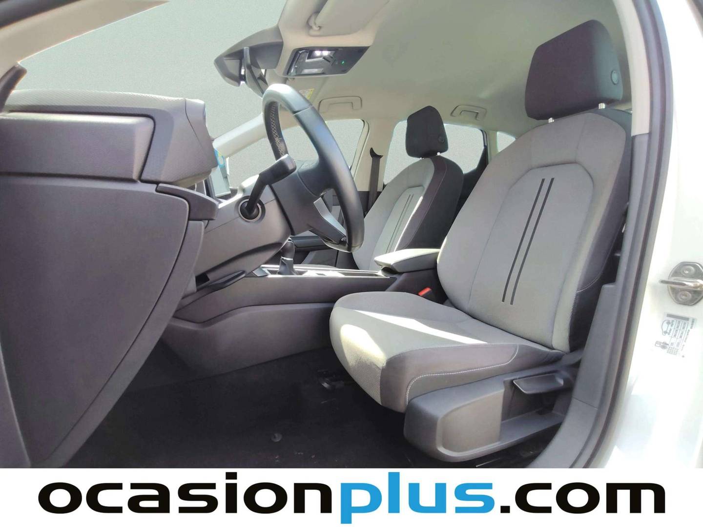 Foto asientos delanteros Seat León Seat León 1.5 TSI S&S Style 25 Aniversario (116 CV)