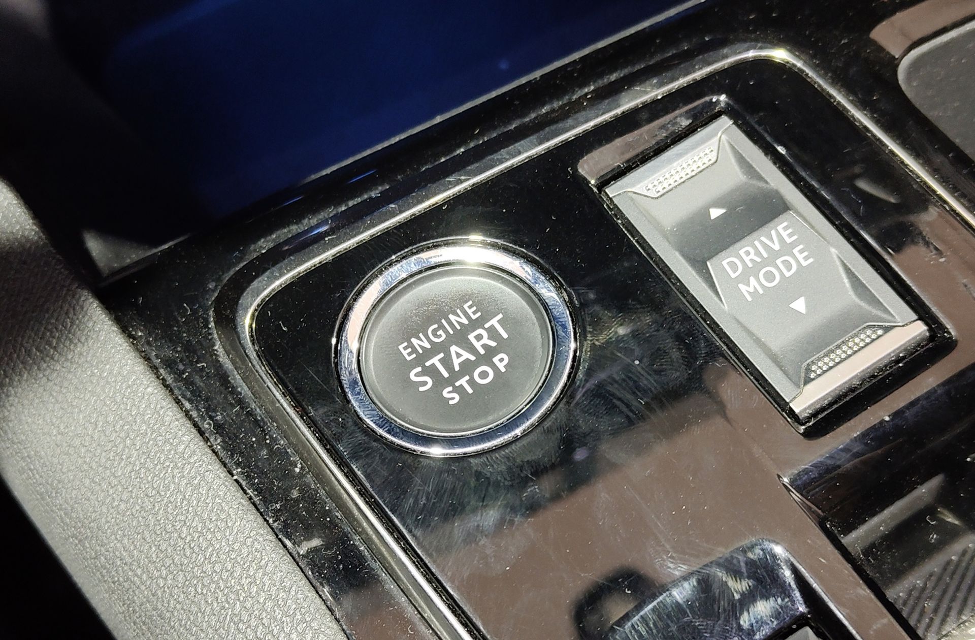 Peugeot 5008 PureTech 130 Allure Pack EAT8 7 plazas - foto 36