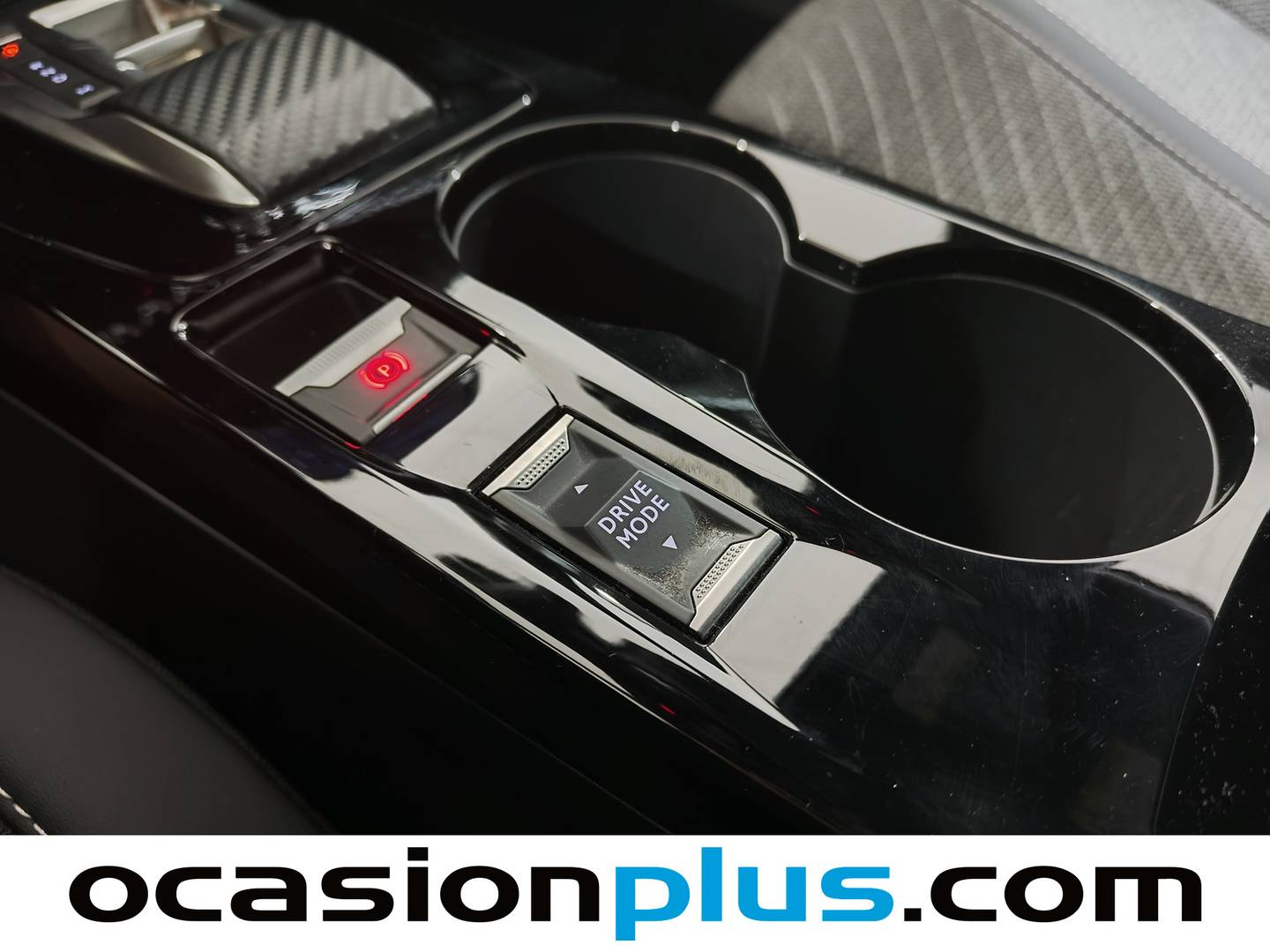 Peugeot 2008 Peugeot 2008 Allure Hybrid eDCS6 (145 CV) seminuevo