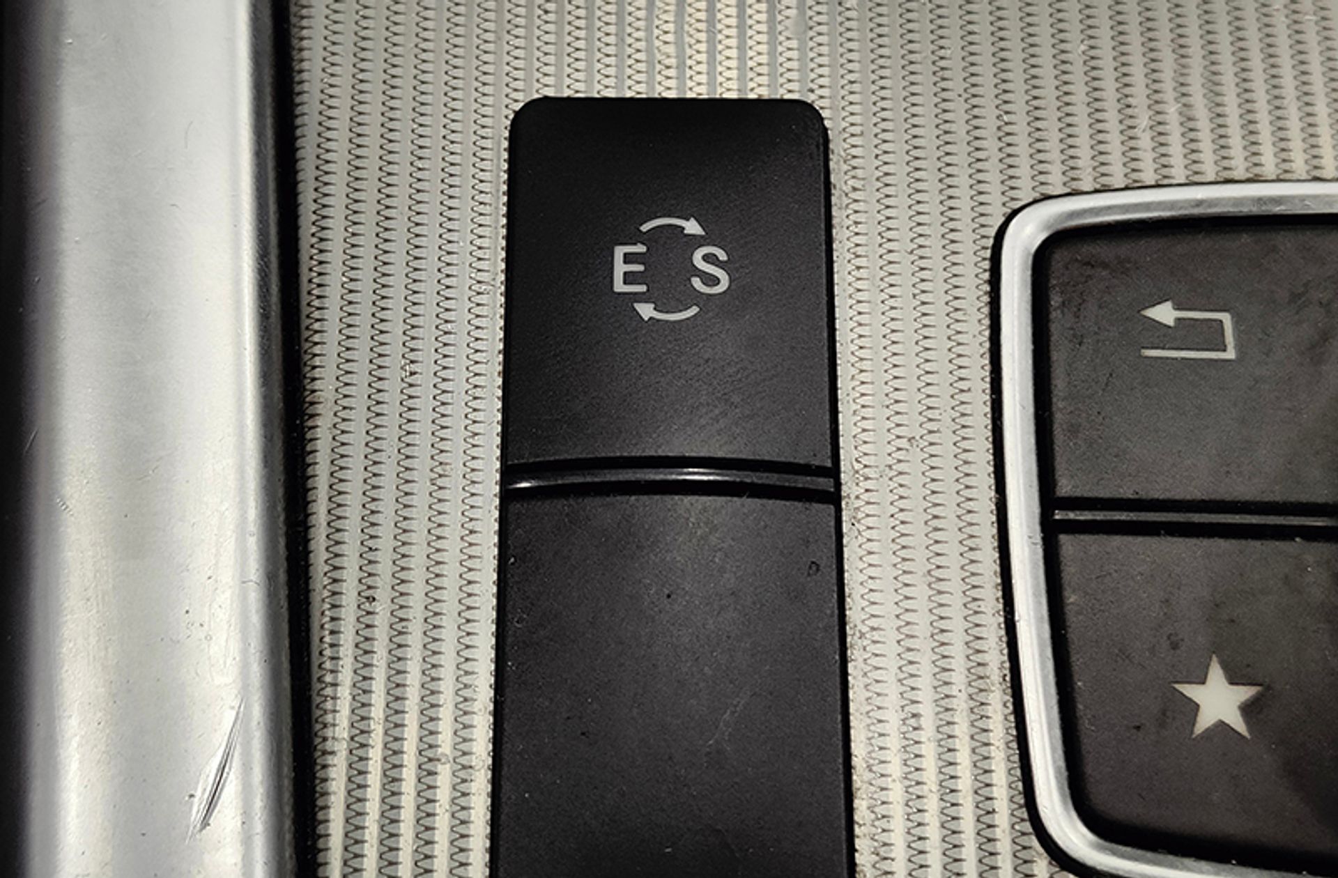 Mercedes-Benz Clase E E 300 BlueTEC Hybrid Avantgarde - foto 12