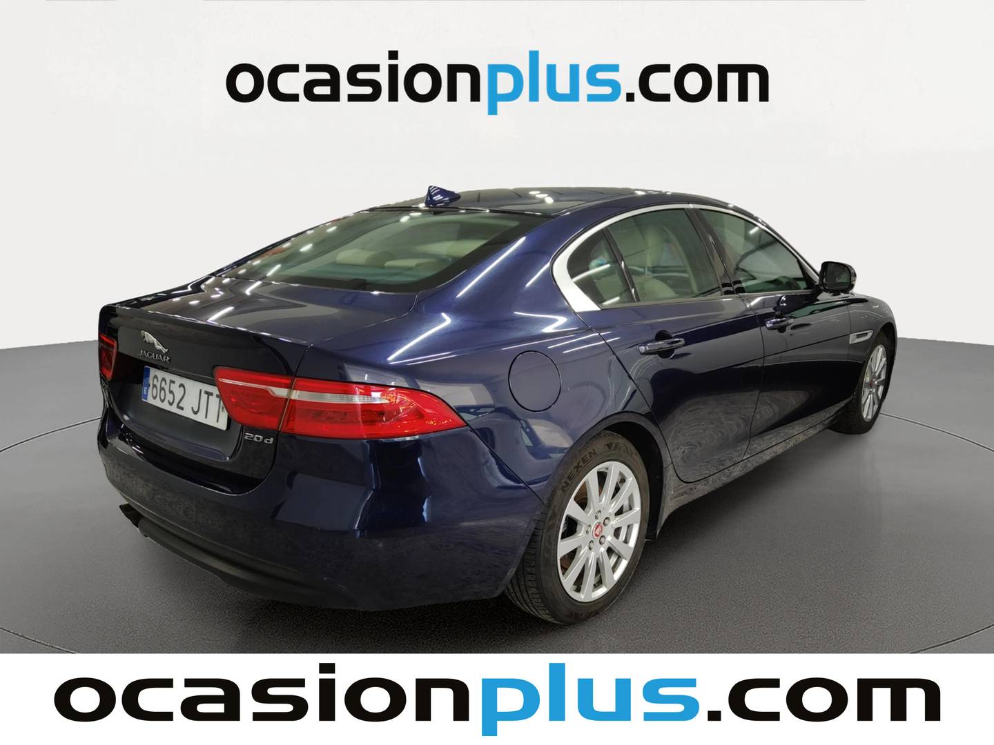 Foto trasera Jaguar XE Jaguar XE 2.0 Diesel XE-Pure RWD (180 CV) derecha