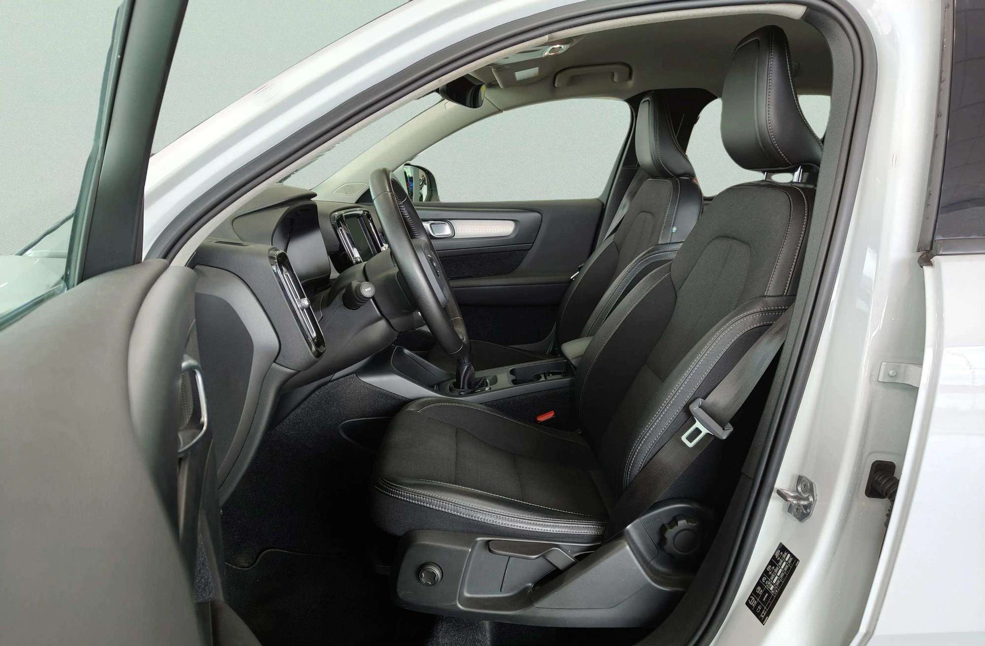 Volvo XC40 D3 Business Plus - foto 12