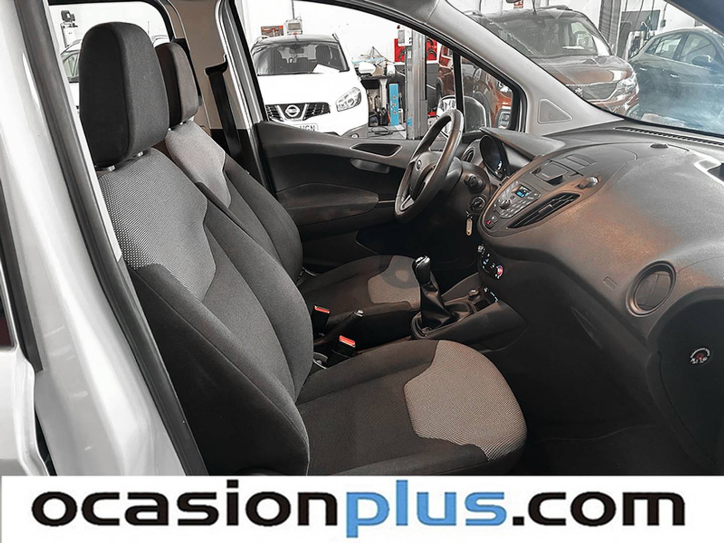 Foto Ford Transit Courier Ford Transit Courier Kombi 1.5 TDCi Ambiente (75 CV)