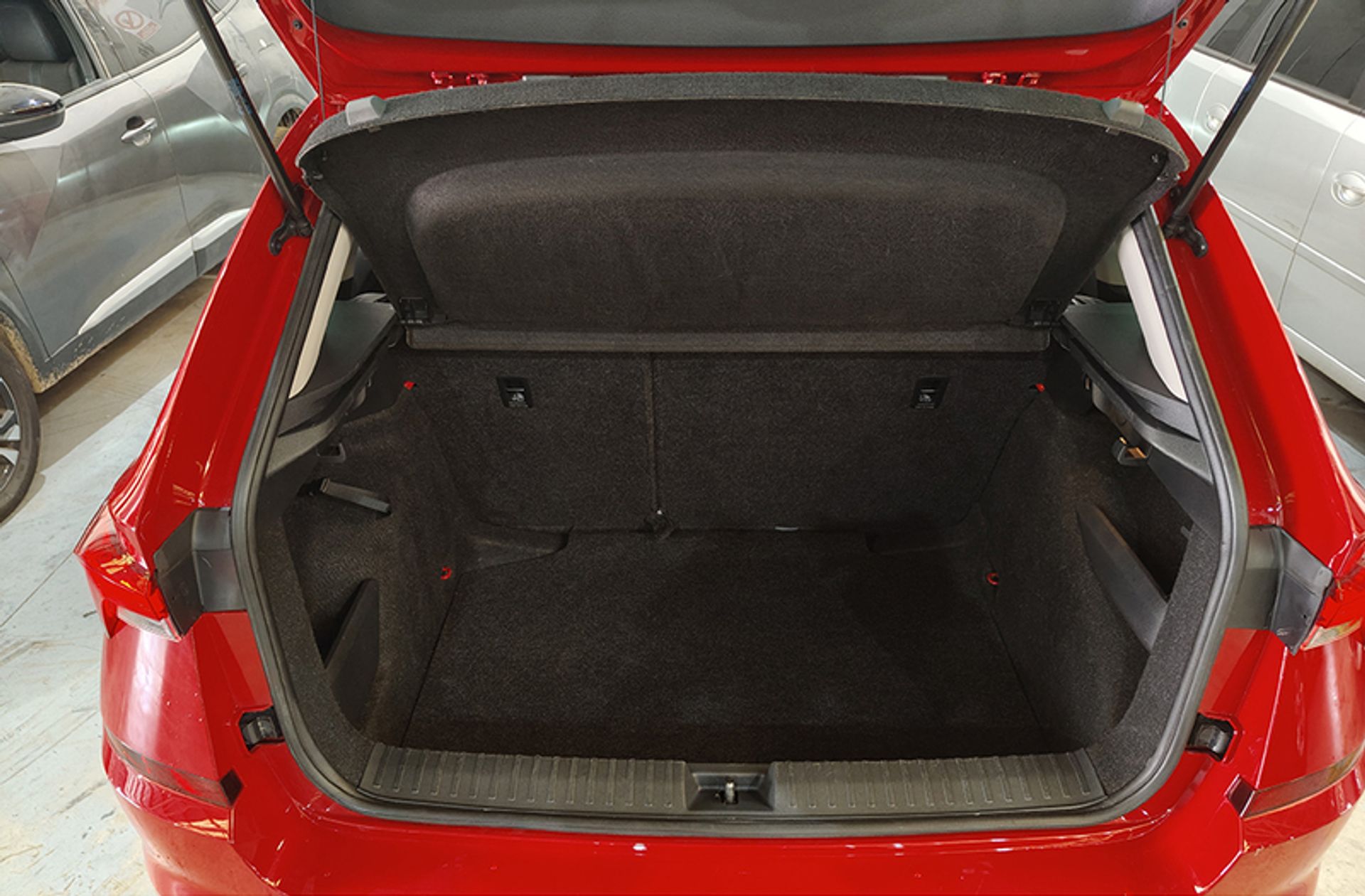 Škoda Kamiq 1.0 TSI Ambition - foto 15