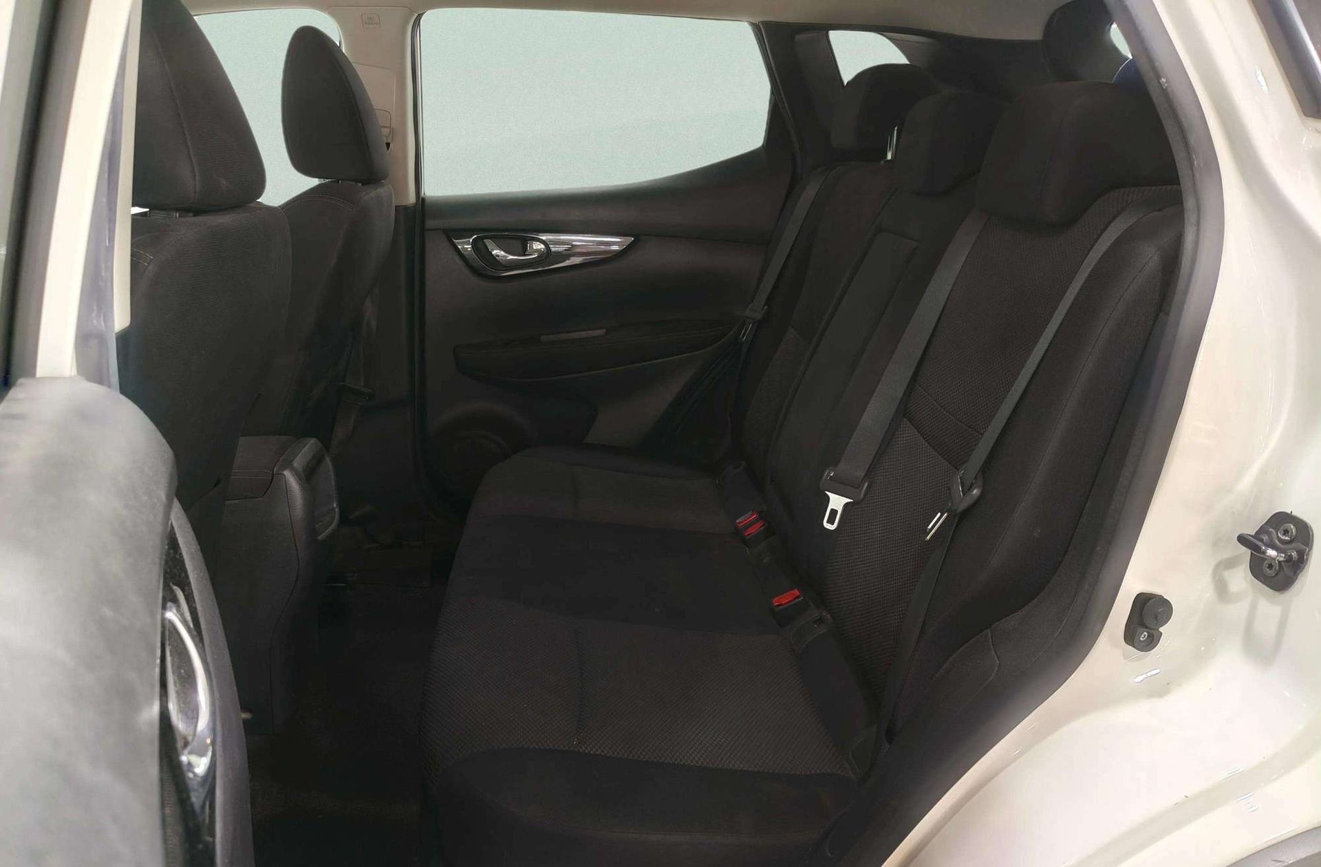 Nissan Qashqai DIG-T 115 N-Connecta 4x2 - foto 12