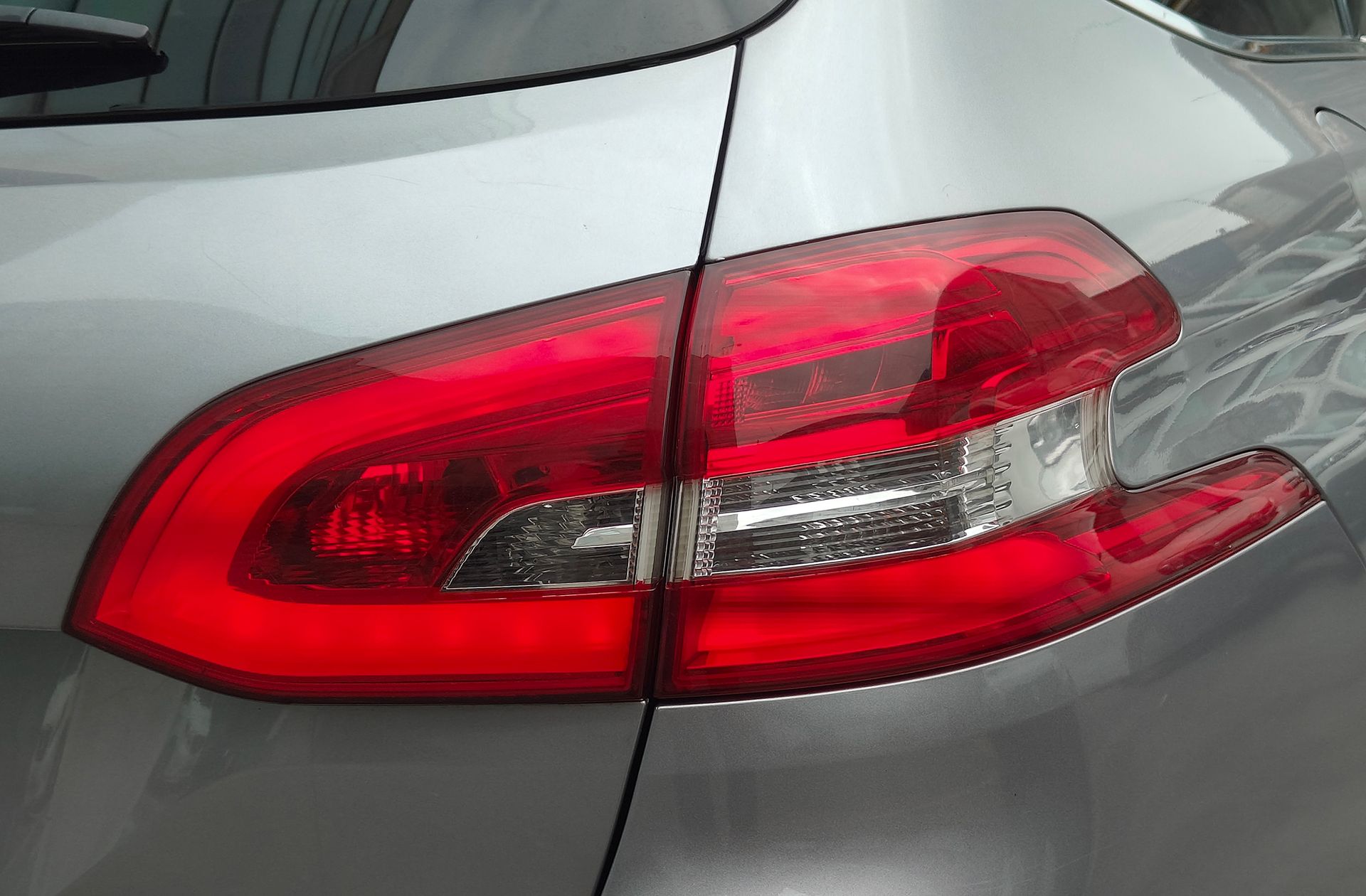 Peugeot 308 SW 2.0 BlueHDi Allure - foto 20