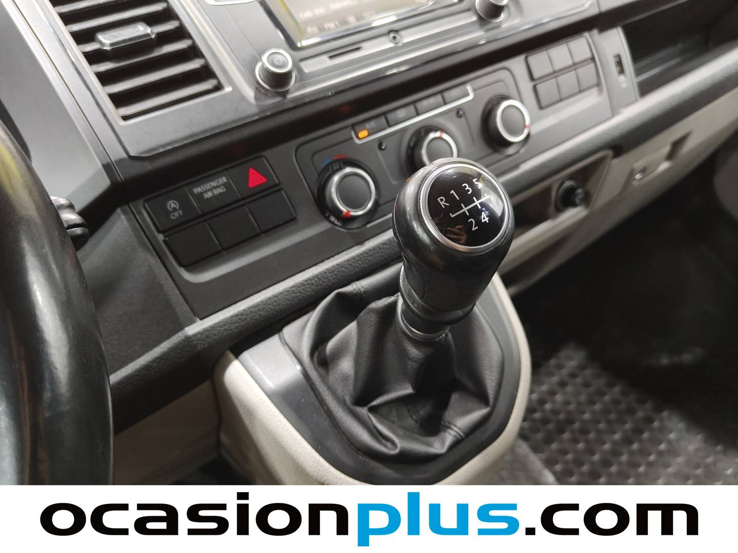 Foto Volkswagen Caravelle Volkswagen Caravelle Trendline Batalla Corta 2.0 TDI BMT (102 CV) 9 Plazas