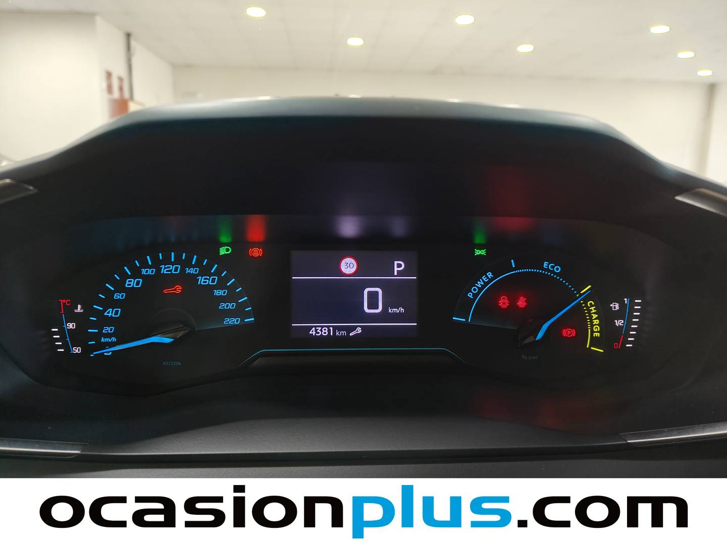 Peugeot 208 Peugeot 208 Style Hybrid 110 eDCS6 (110 CV) seminuevo