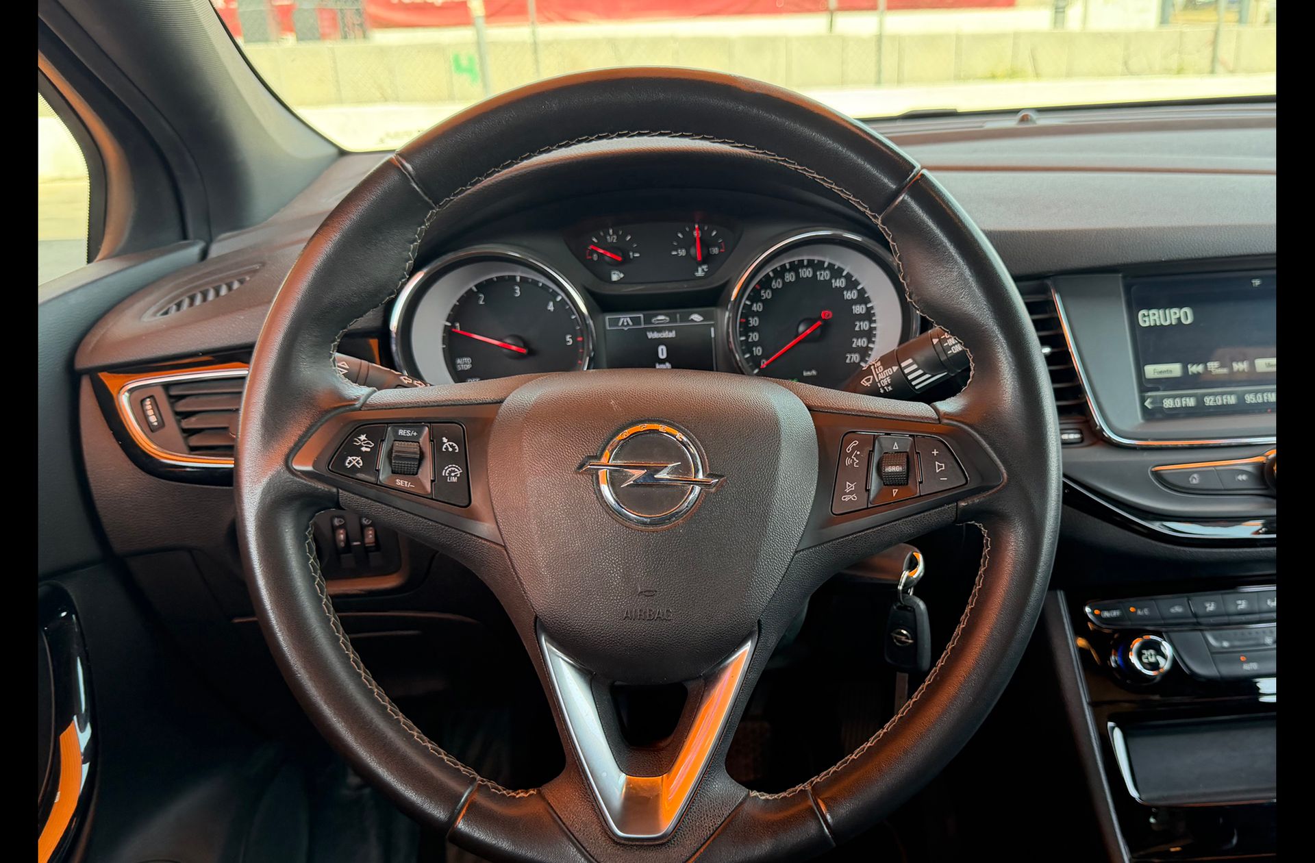 Opel Astra 1.6 CDTI Dynamic - foto 18