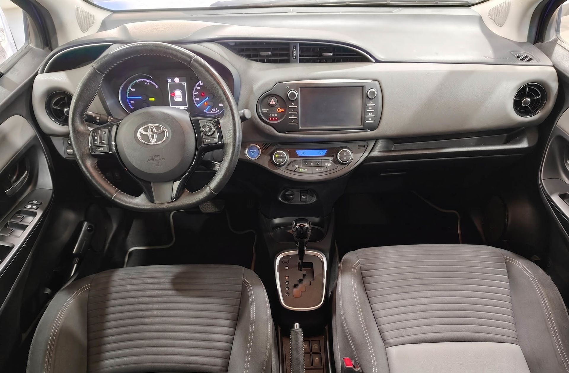 Toyota Yaris 1.5 Hybrid Active - foto 6