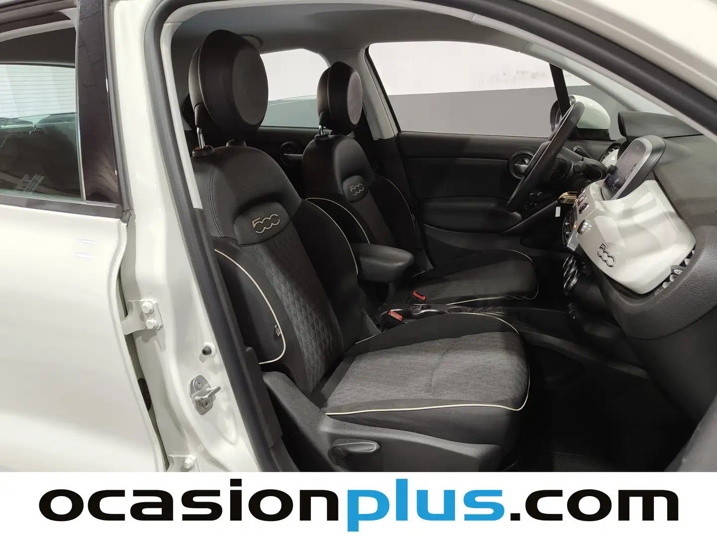 Foto Fiat 500X Fiat 500X 1.6 MultiJet City Cross 4x2 DCT (120 CV)