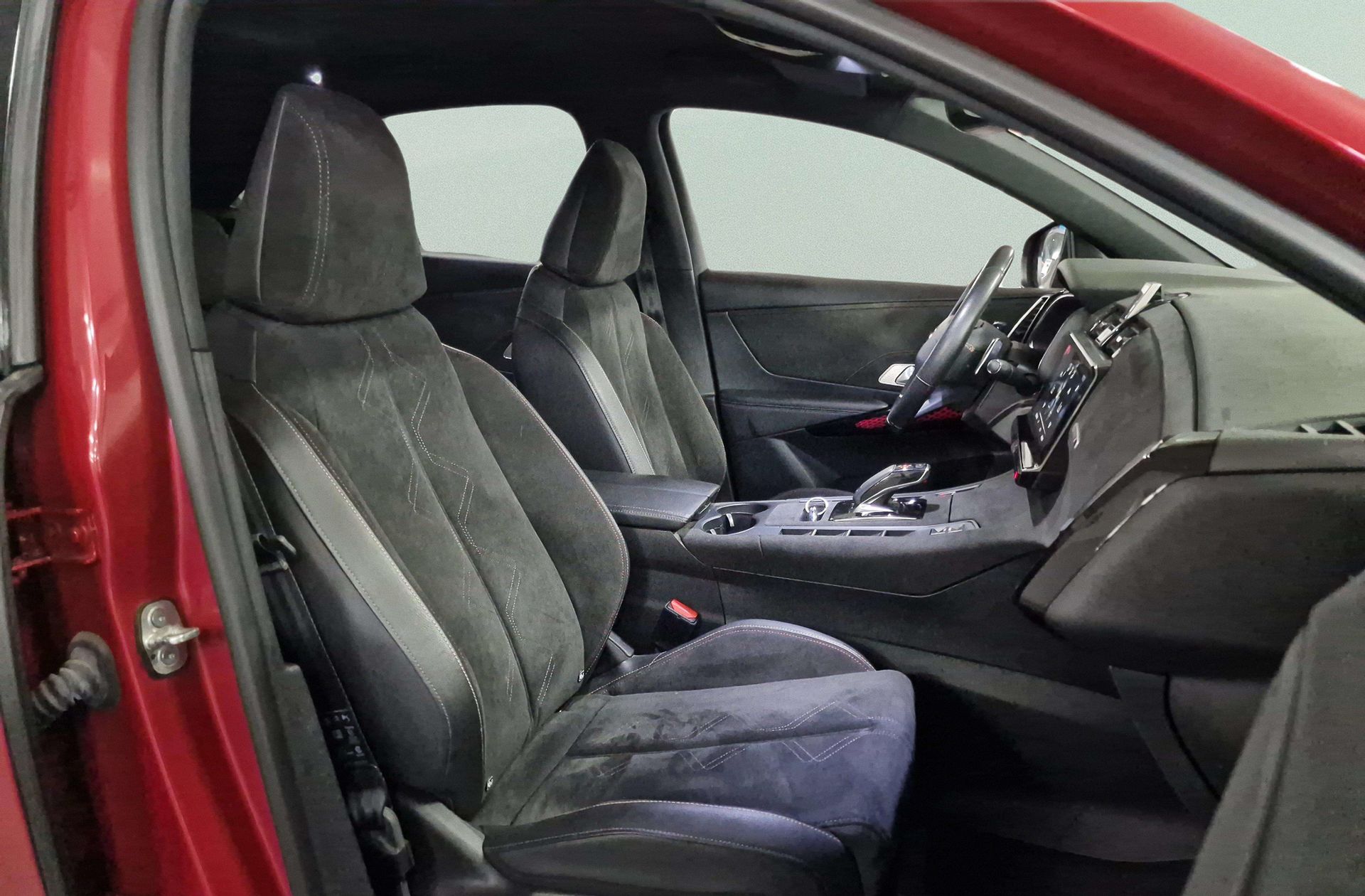 DS 7 Crossback PureTech 180 Performance Line - foto 22