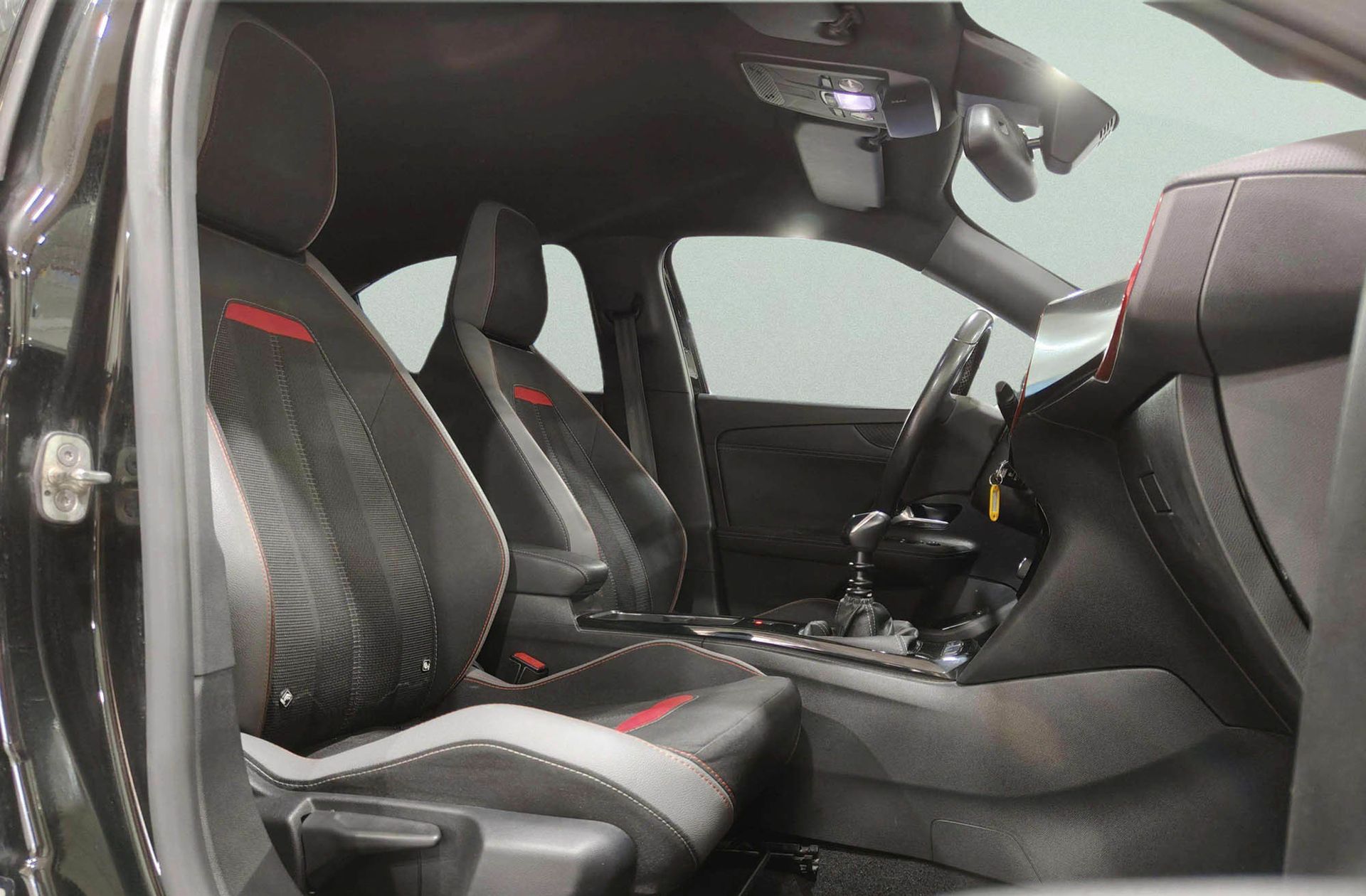 Opel Mokka 1.2 T GS - foto 18