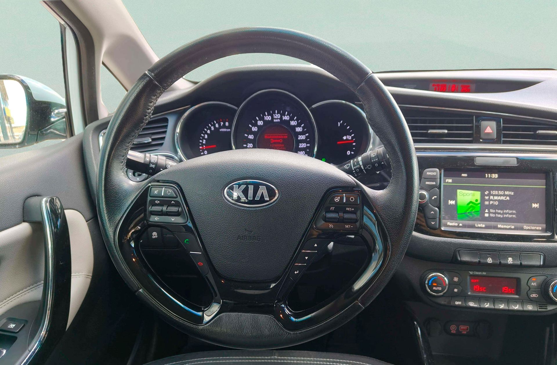 Kia Ceed 1.0 T-GDi Eco-Dynamics Tech - foto 24