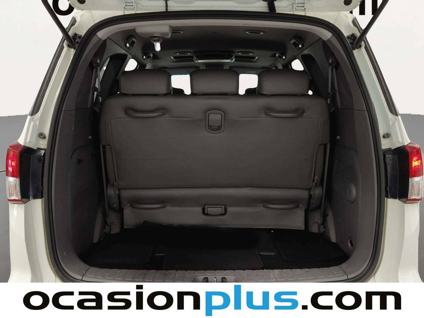 Fotos maletero SsangYong Rodius SsangYong Rodius D22T Limited Auto (178 CV) 7 Plazas