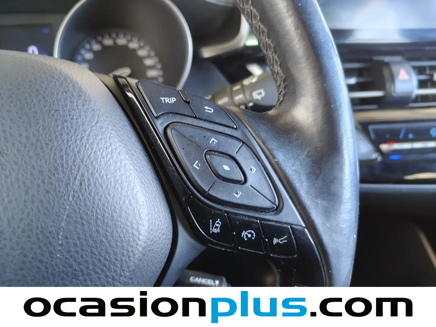 Foto Toyota C-HR Toyota C-HR 1.8 125H Active  (122 CV)