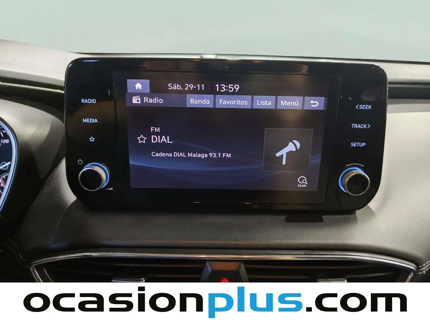 Foto Hyundai Santa Fe Hyundai Santa Fe 1.6 TGDi HEV Maxx 4x2 Auto (230 CV) 7 Plazas