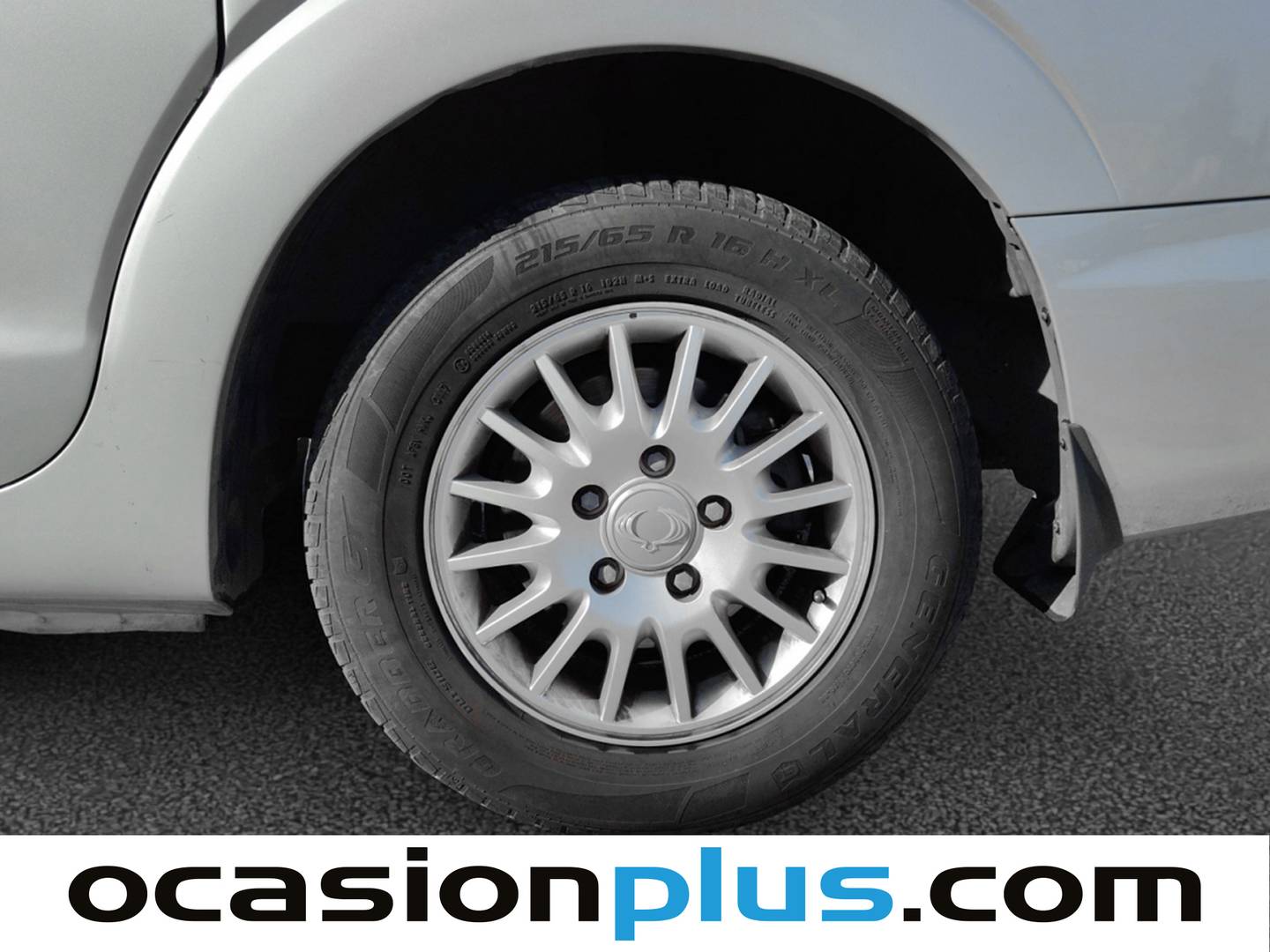 Foto SsangYong Rodius Ssangyong Rodius 270 Xdi Limited (165 CV) 7 Plazas