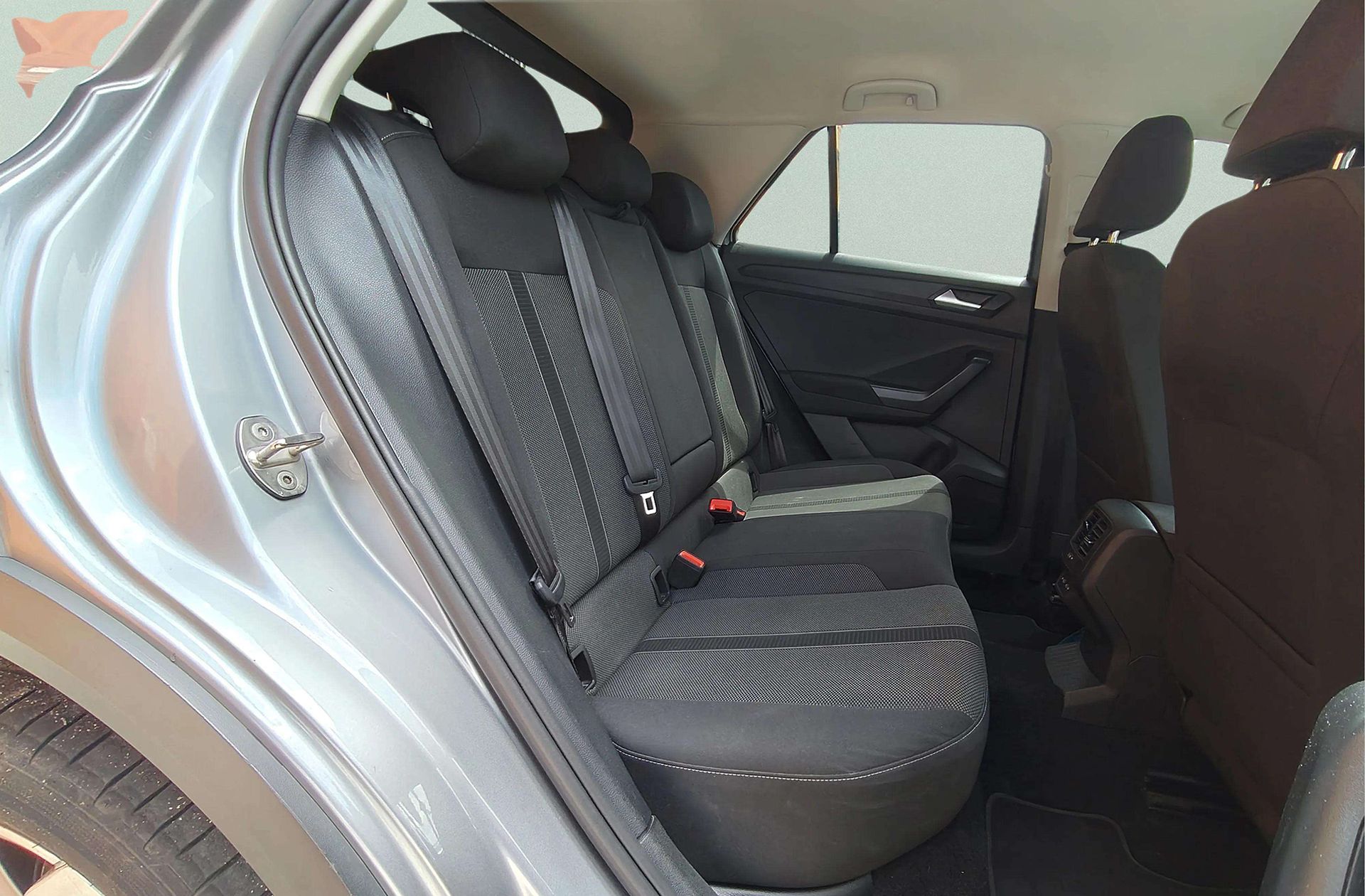 Volkswagen T-Roc Life 1.0 TSI - foto 19