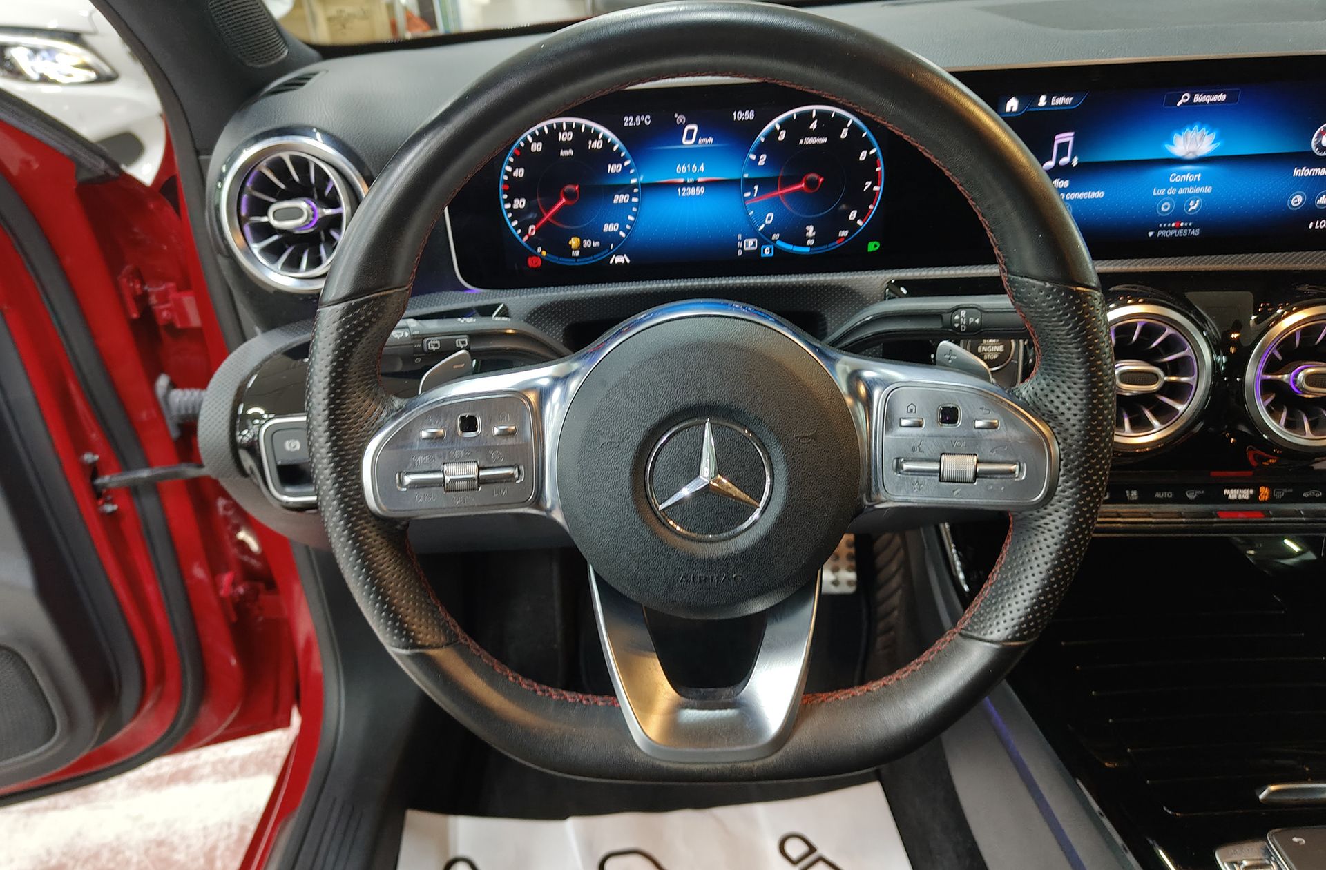 Mercedes-Benz Clase A 200 Pack AMG - foto 29