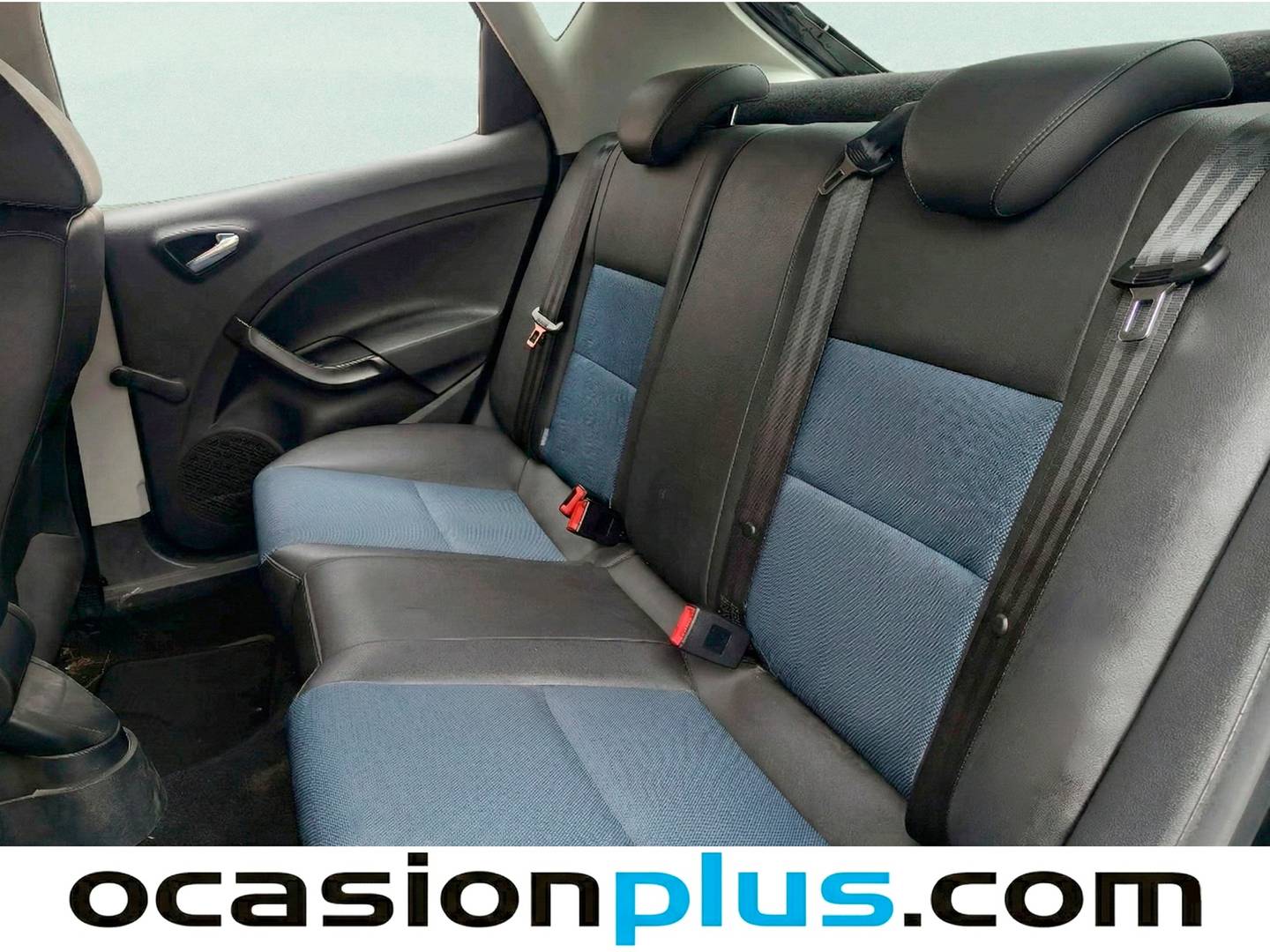 Foto asientos traseros Seat Ibiza SEAT Ibiza 1.0 EcoTSI Style Connect Blue (110 CV)