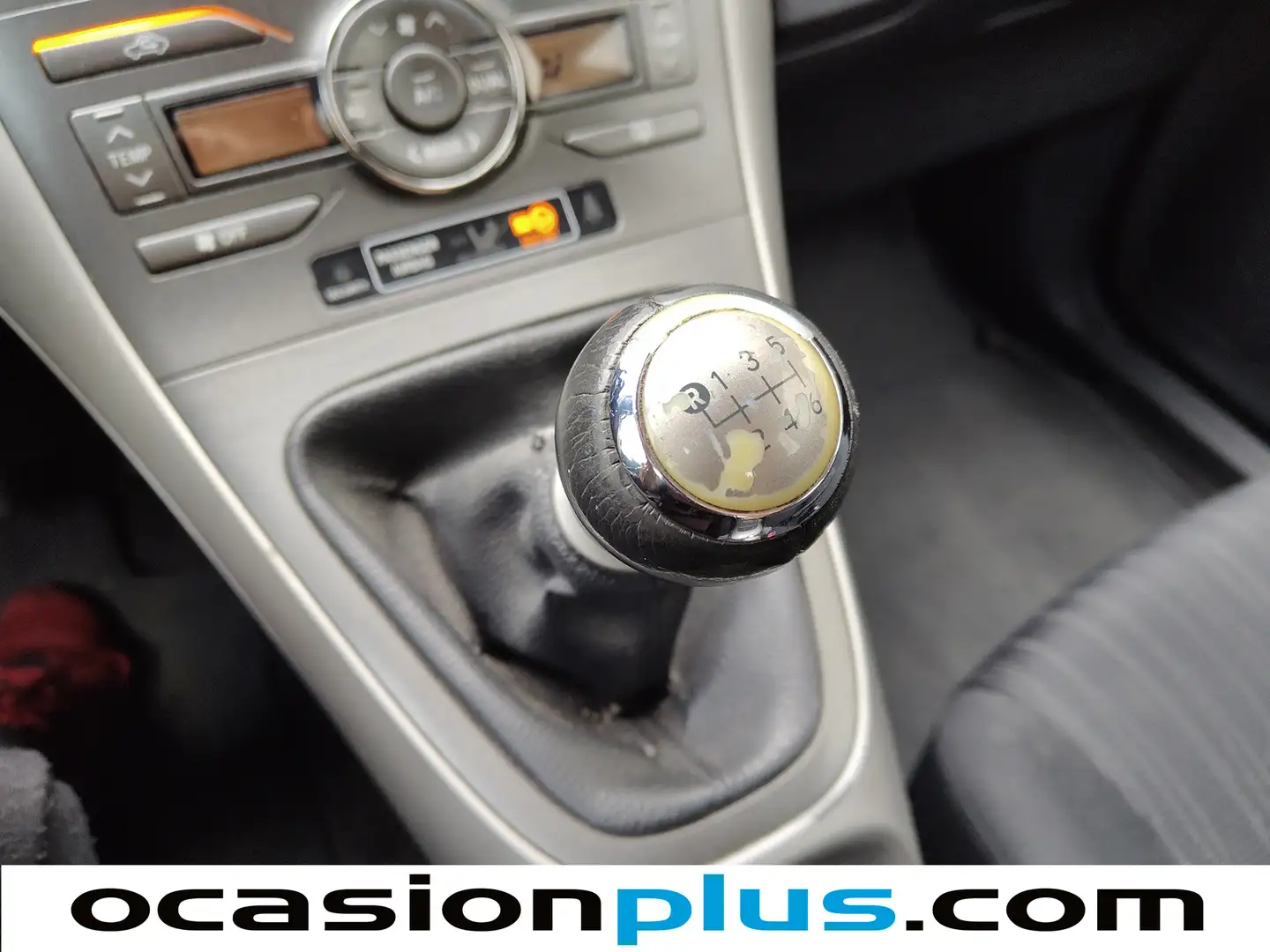 Foto Toyota Auris Toyota Auris 2.0 D-4D Sol (126 CV)