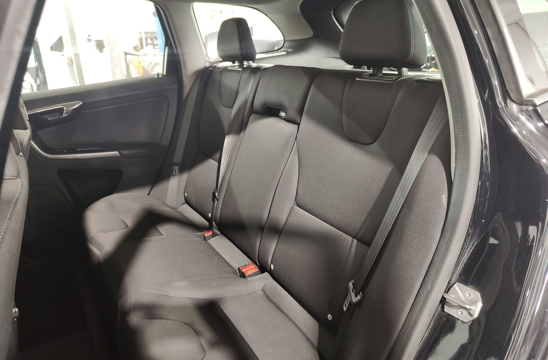 Volvo XC60 D3 Kinetic - foto 13