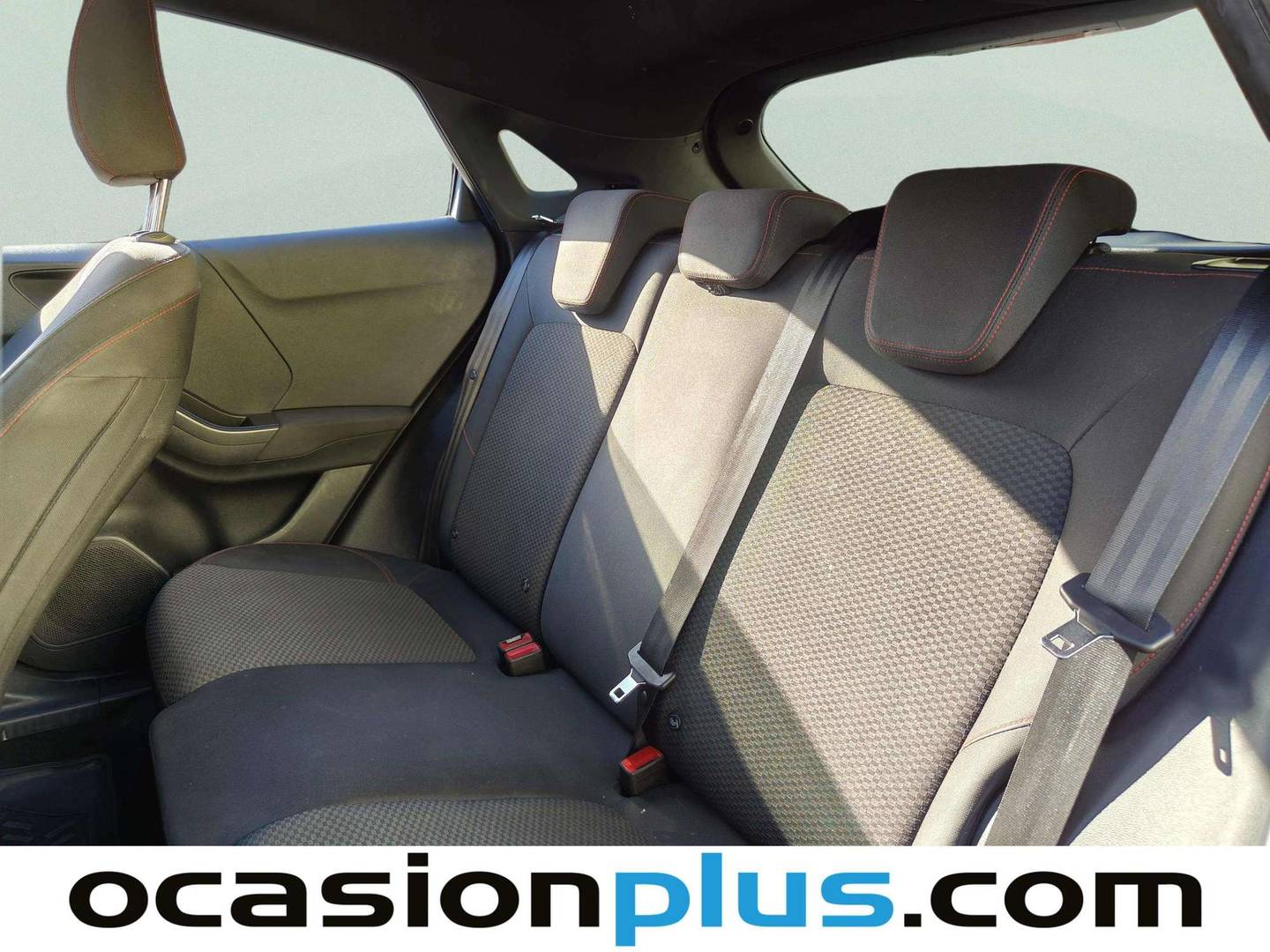 Foto asientos traseros Ford Puma Ford Puma 1.0 EcoBoost MHEV ST-Line (125 CV)