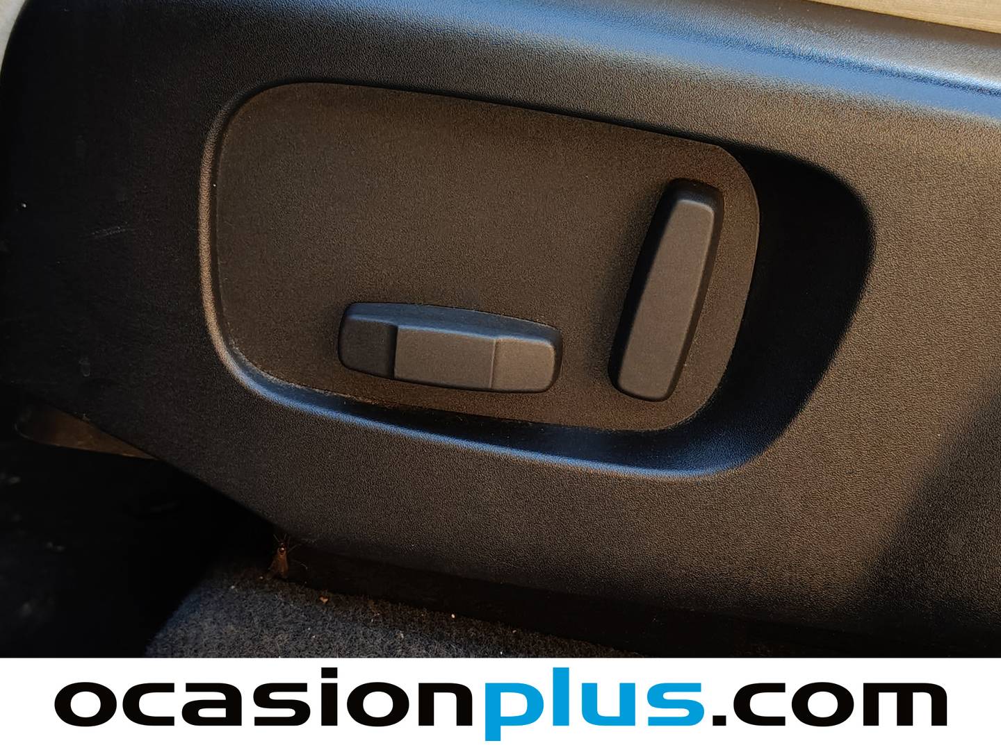 Foto Land Rover Range Rover Velar Land Rover Range Rover Velar D300 R-Dynamic 4WD Auto (300 CV)