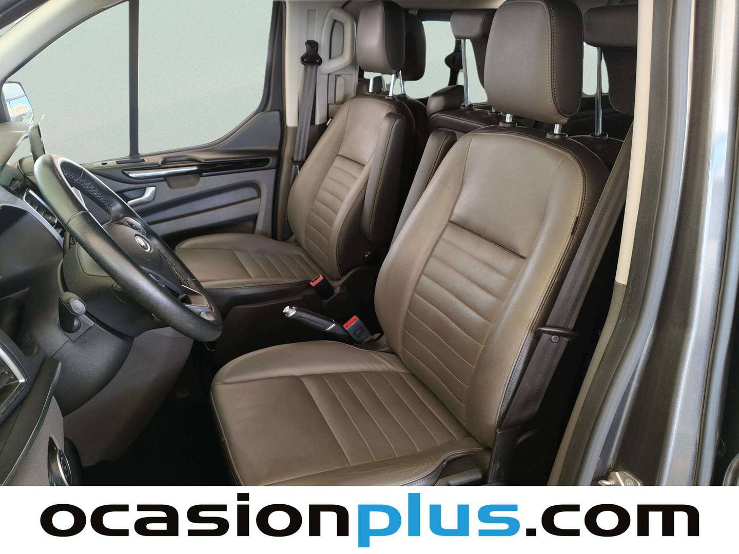 Foto asientos delanteros Ford Tourneo Custom Ford Tourneo Custom 2.0 TDCI L1 Titanium Auto (130 CV) 8 Plazas