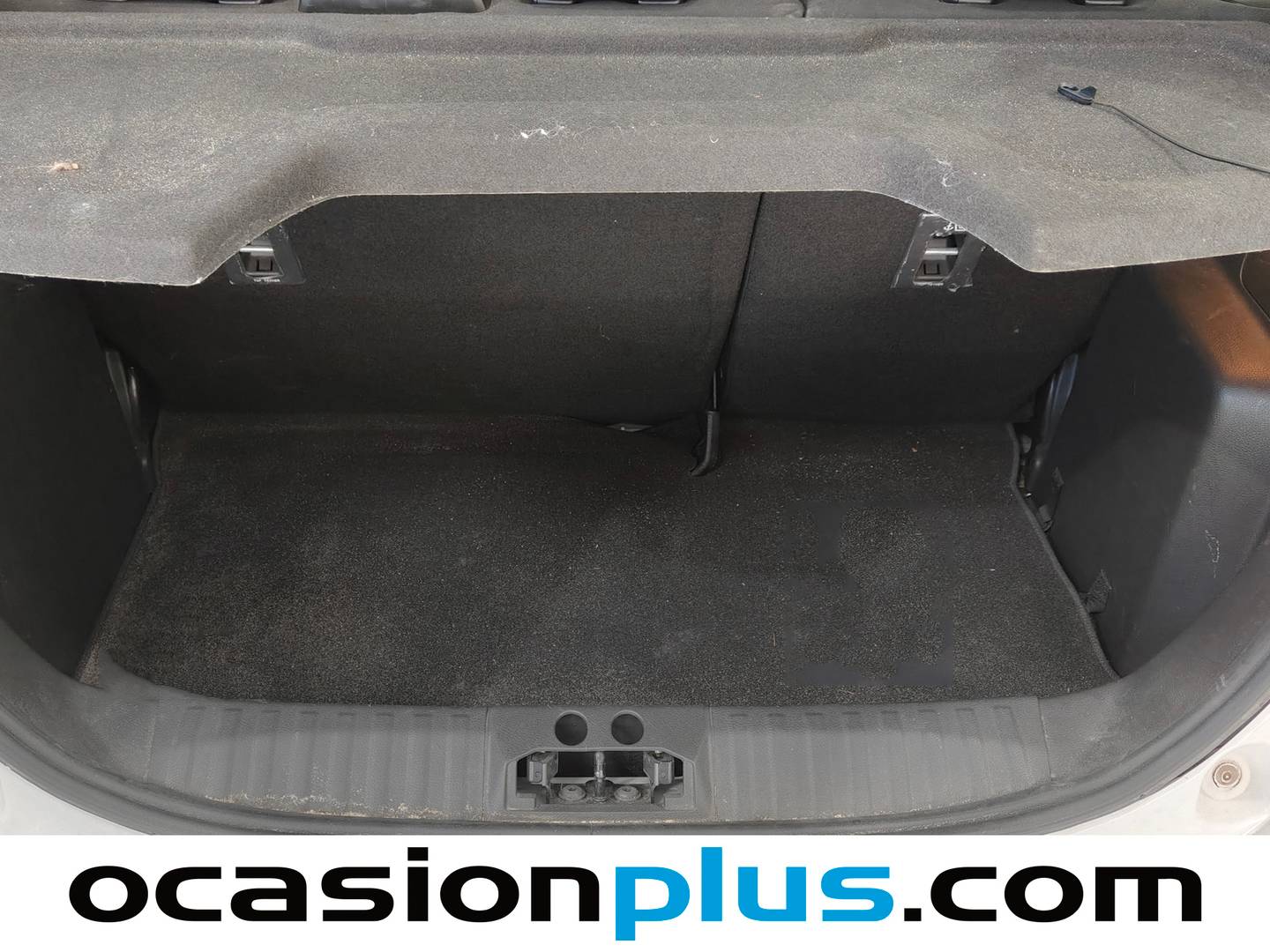 Fotos maletero Ford Ka+ Ford Ka+ 1.2 Ti-VCT White Edition (85 CV)