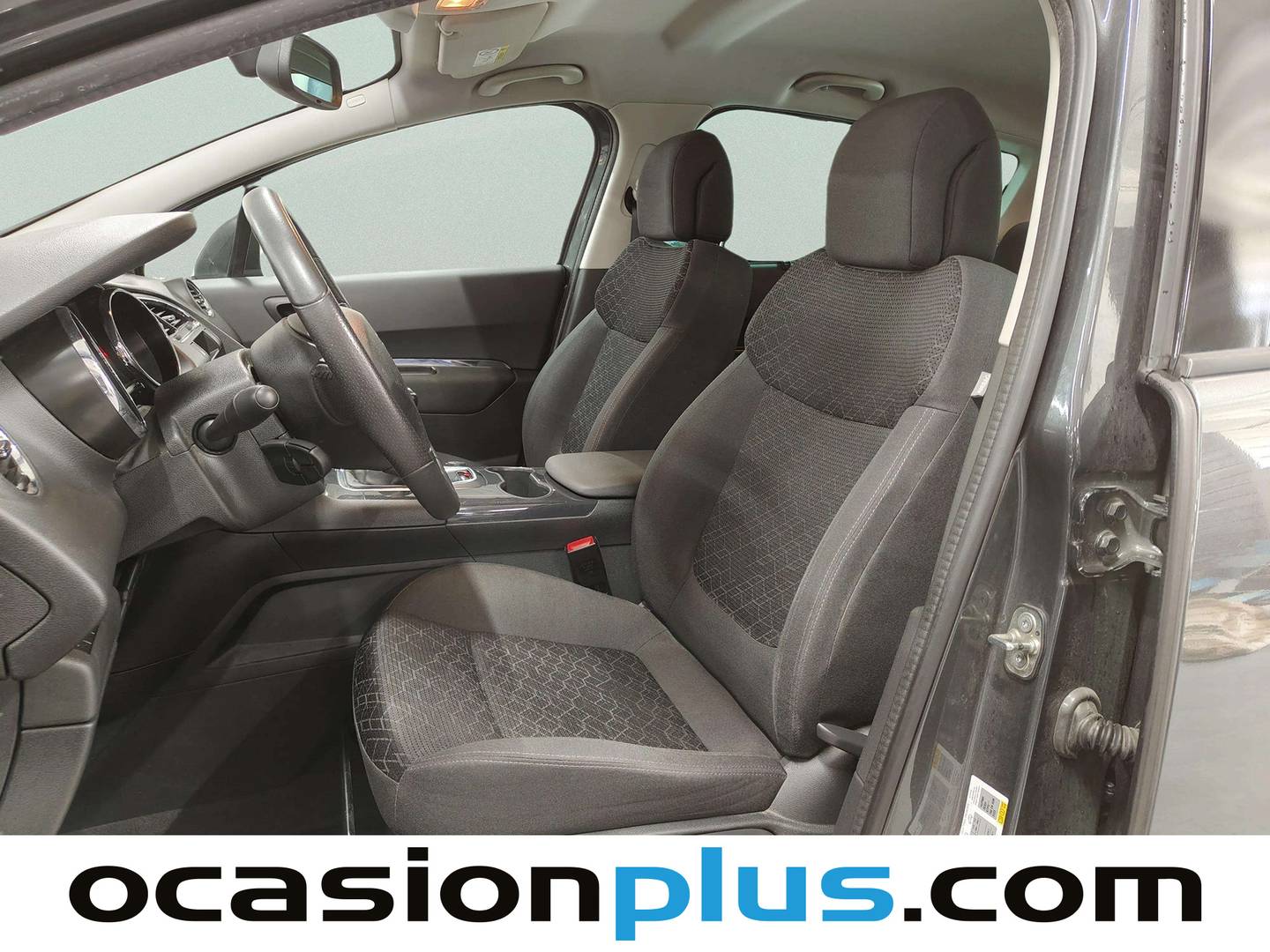 Foto asientos delanteros Peugeot 3008 Peugeot 3008 1.6 BlueHDI FAP Style (120 CV)