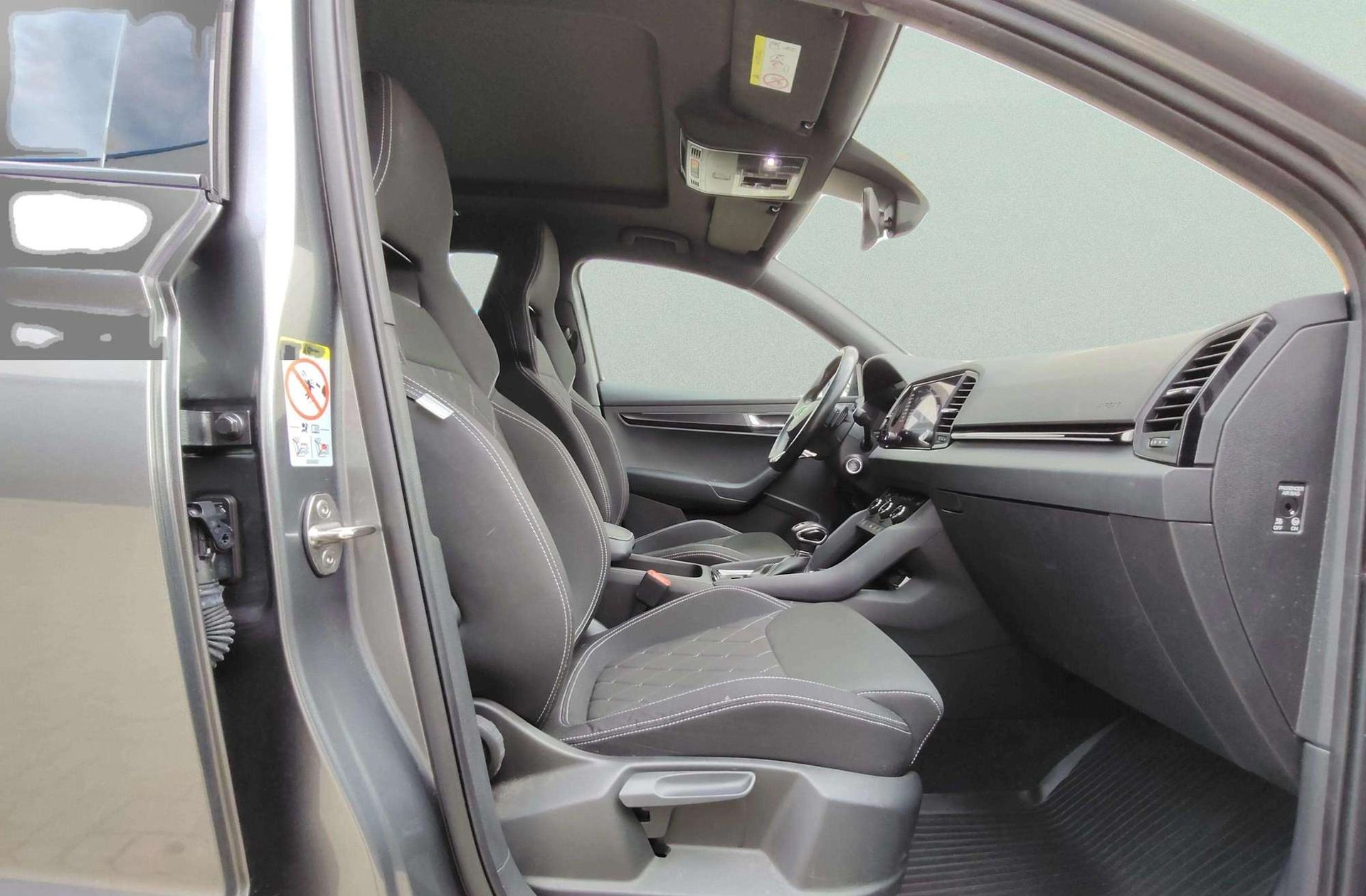 Škoda Karoq 1.5 TSI ACT Sportline DSG - foto 20