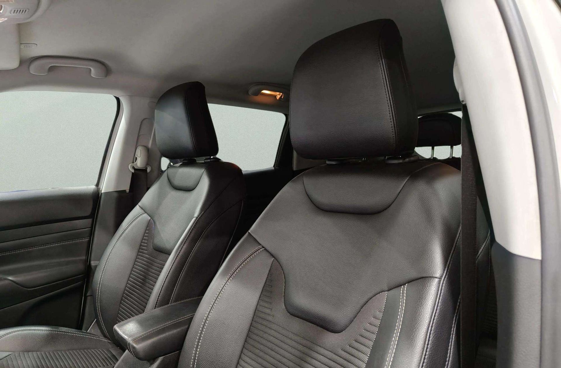 Jeep Compass 1.3 Gse Limited 4x2 FWD - foto 6