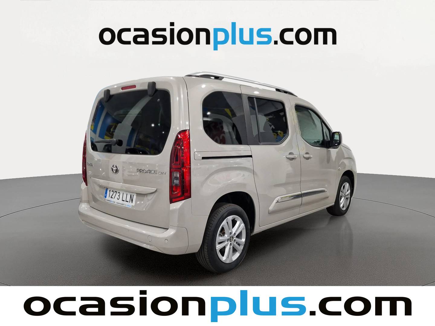 Foto trasera Toyota Proace City Verso Toyota Proace City Verso 1.5D Family Active L1 Auto (131 CV) derecha