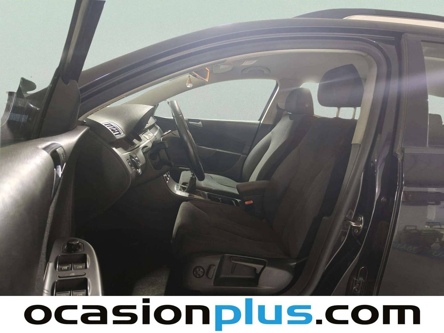Foto asientos delanteros Volkswagen Passat Volkswagen Passat Variant 2.0 TDI Edition Plus (110 CV)