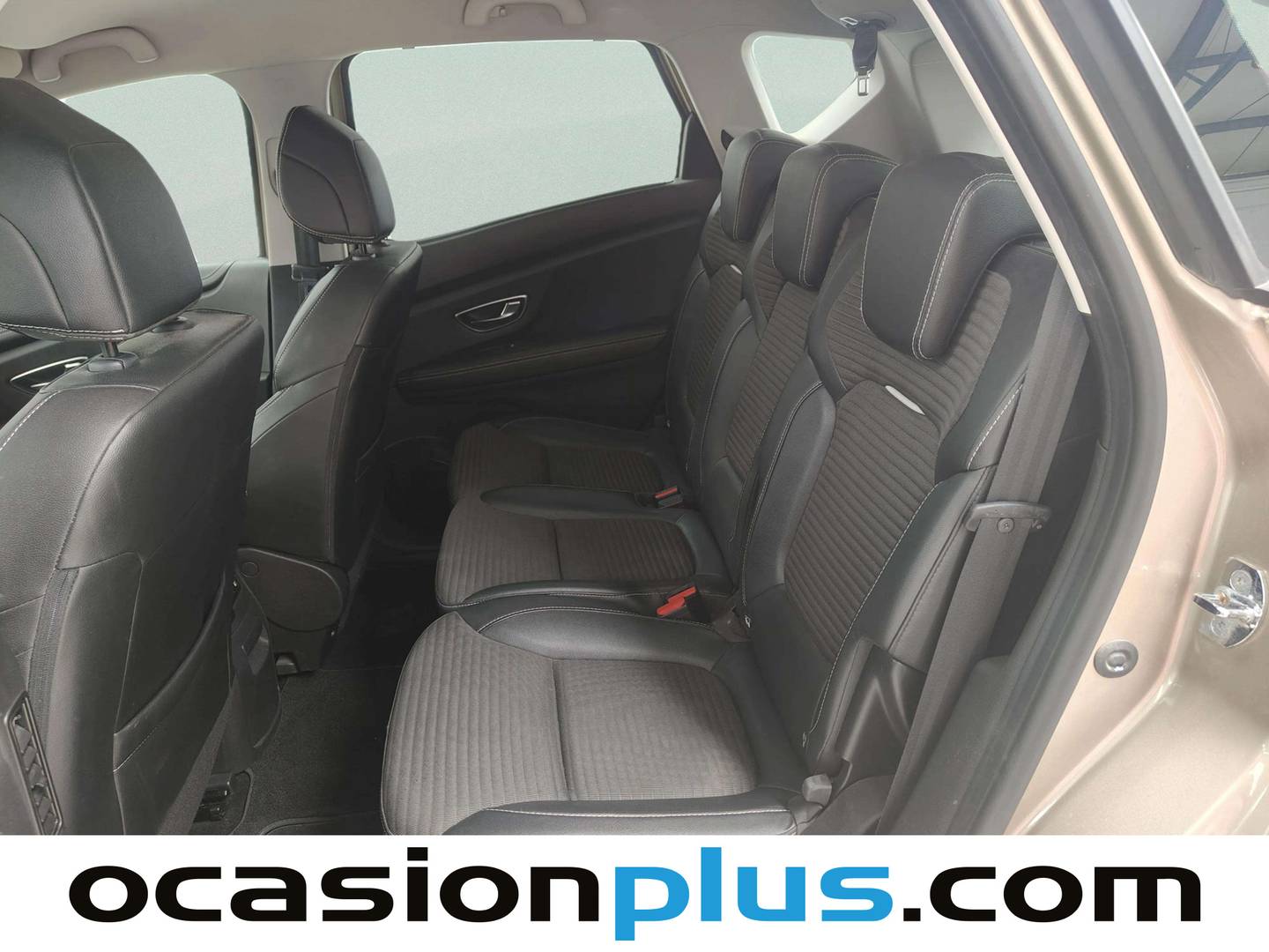 Foto asientos traseros Renault Scénic Renault Scenic Zen Blue dCi (120 CV)