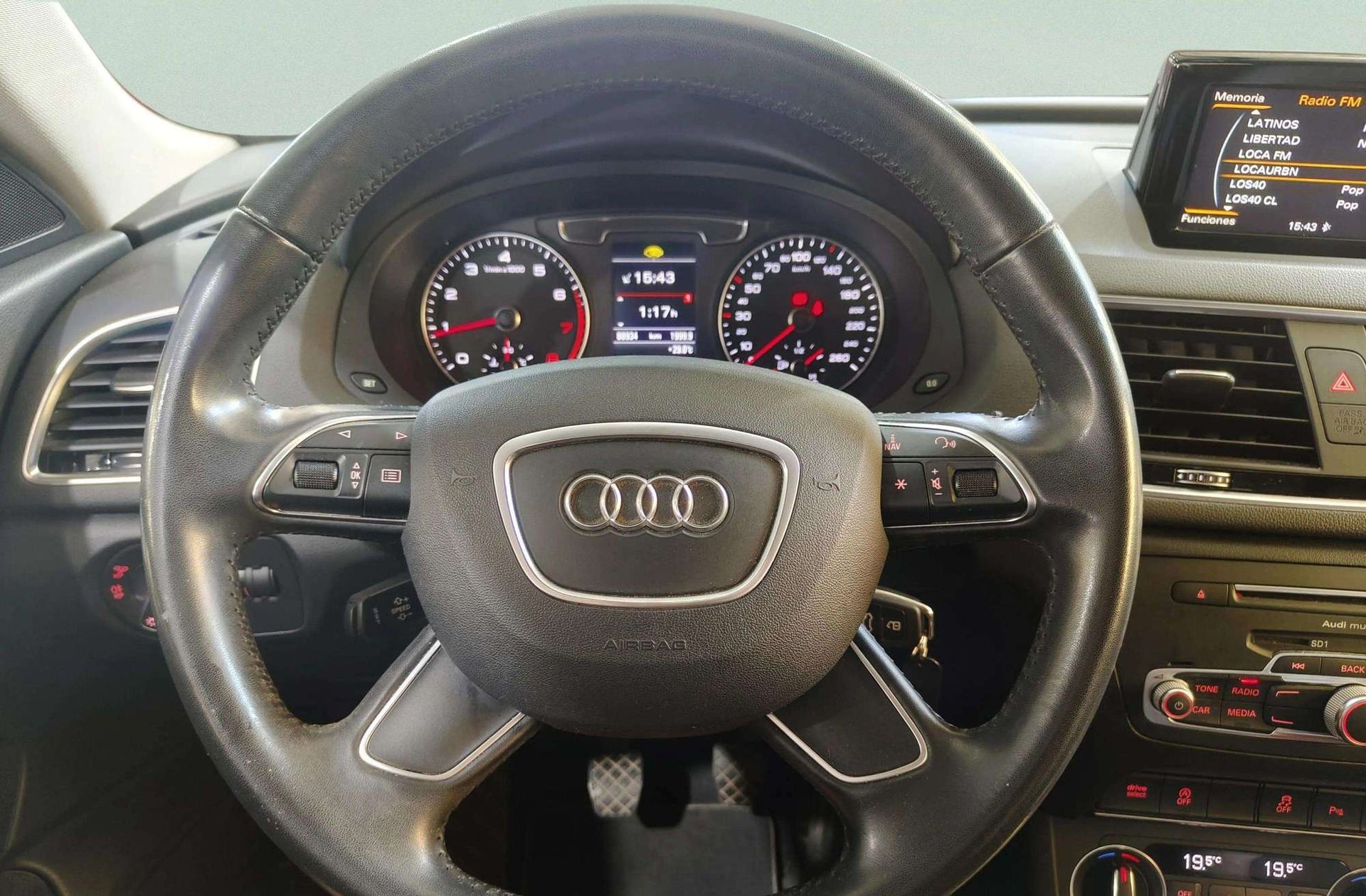 Audi Q3 design edition 1.4 TFSI - foto 20